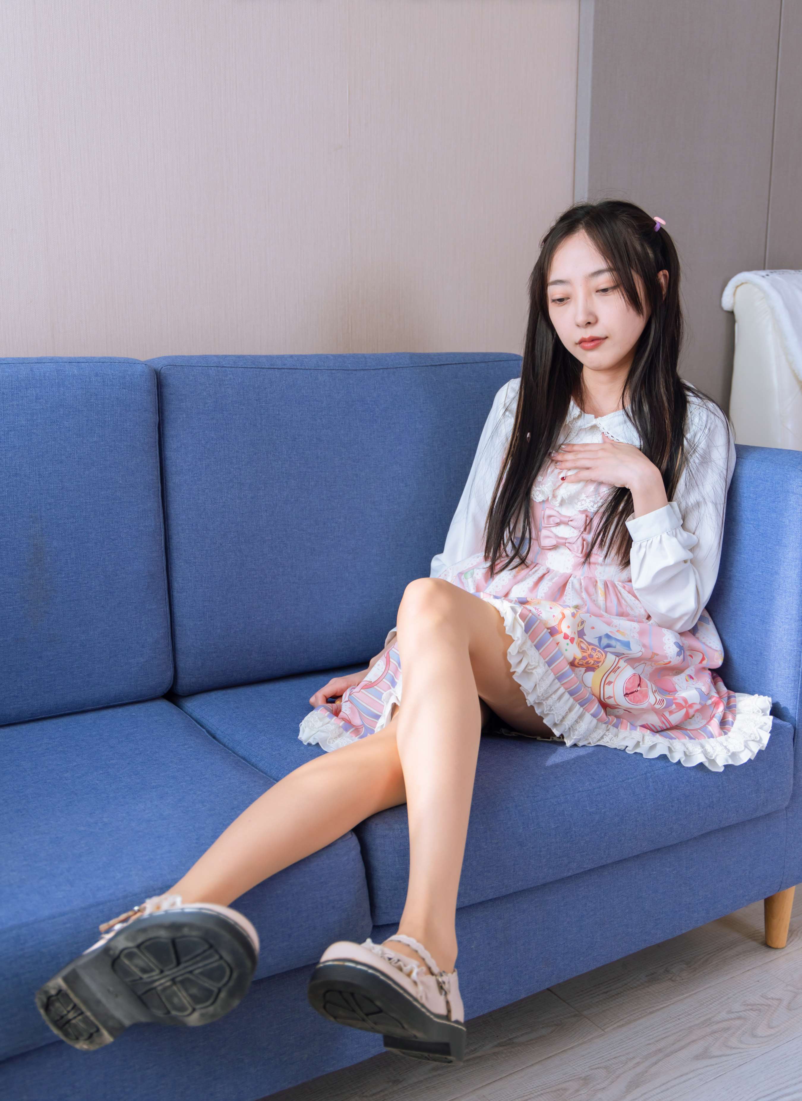 《稚予-Lolita裙、白皮鞋、肉丝 》作品图