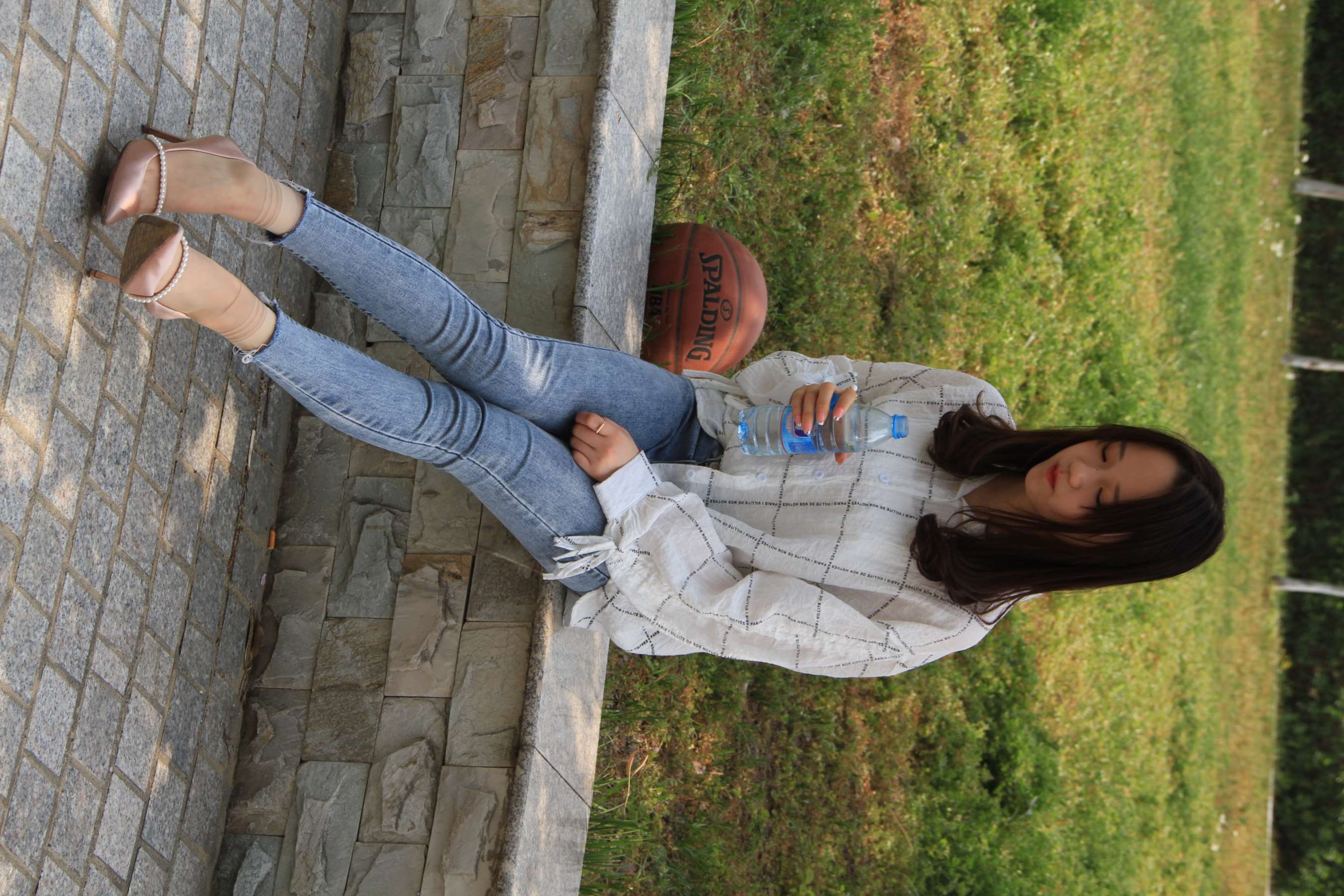 《赶上花季的末班车》作品图