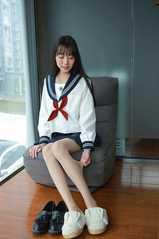 团团《可爱JK装》