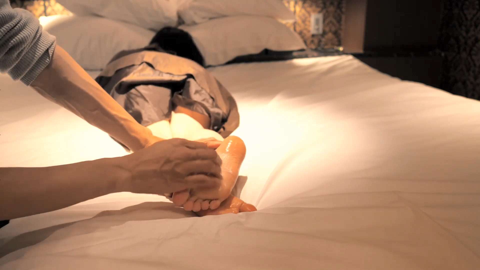 《[视频]さんじ 足の裏くすぐり　yuki》作品图