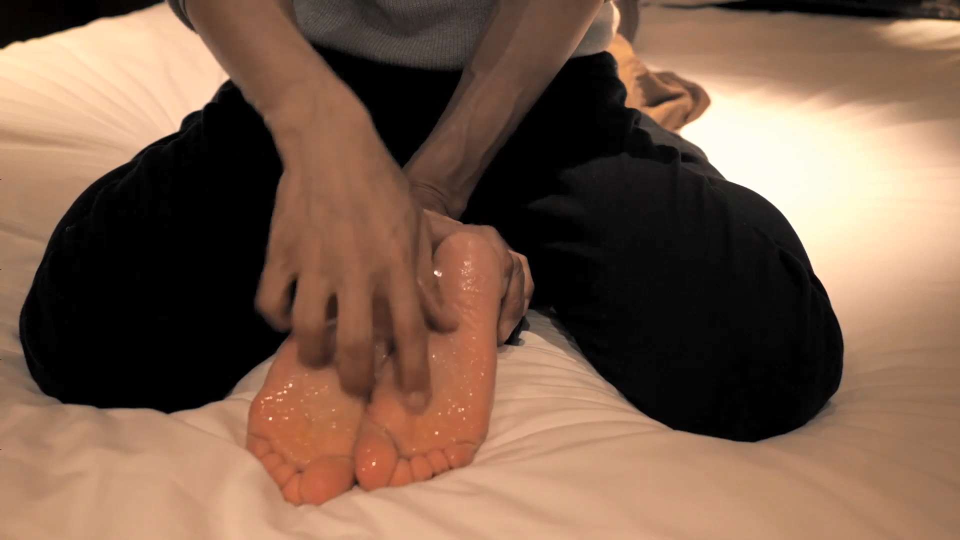 《[视频]さんじ 足の裏くすぐり　yuki》作品图