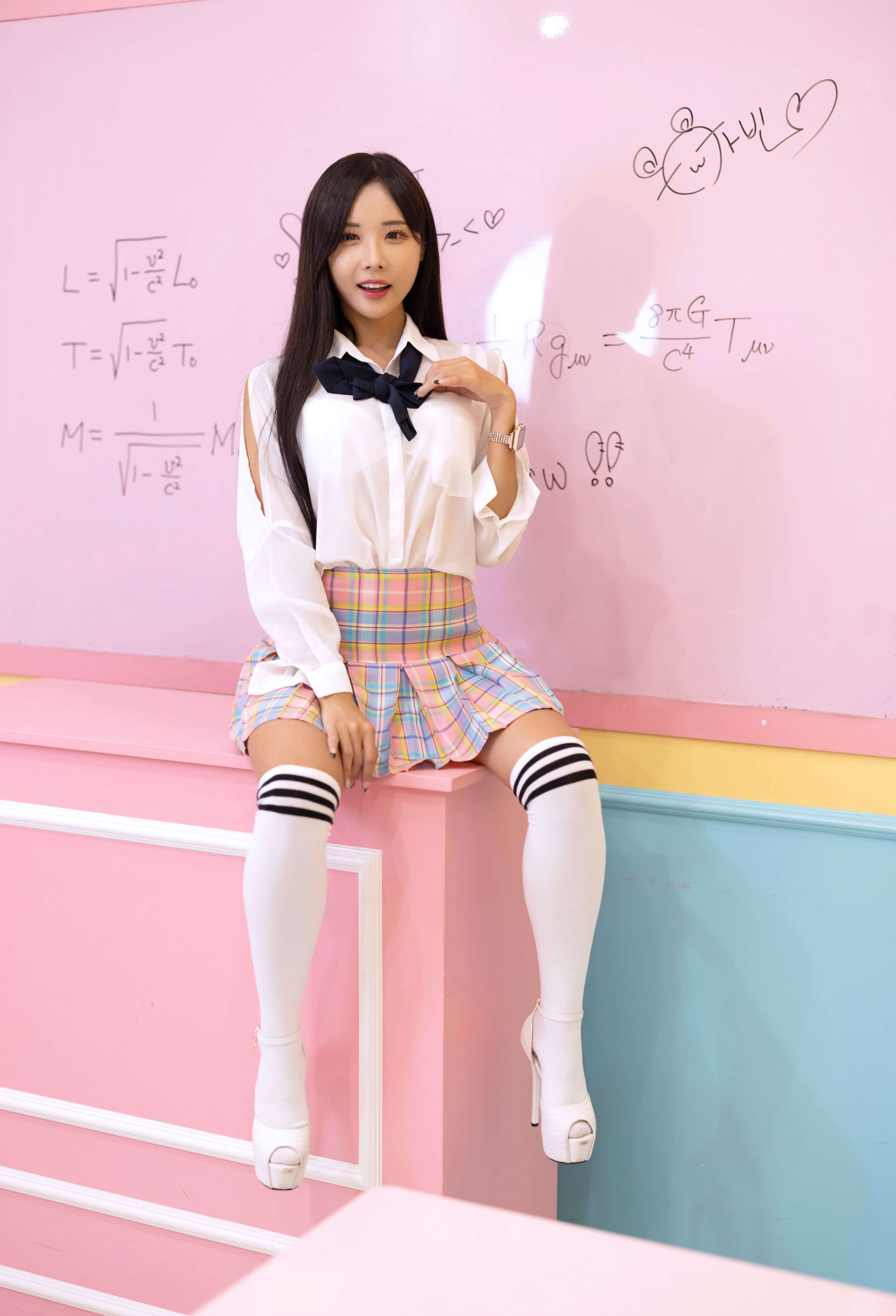 《Habin高跟の长白袜》作品图