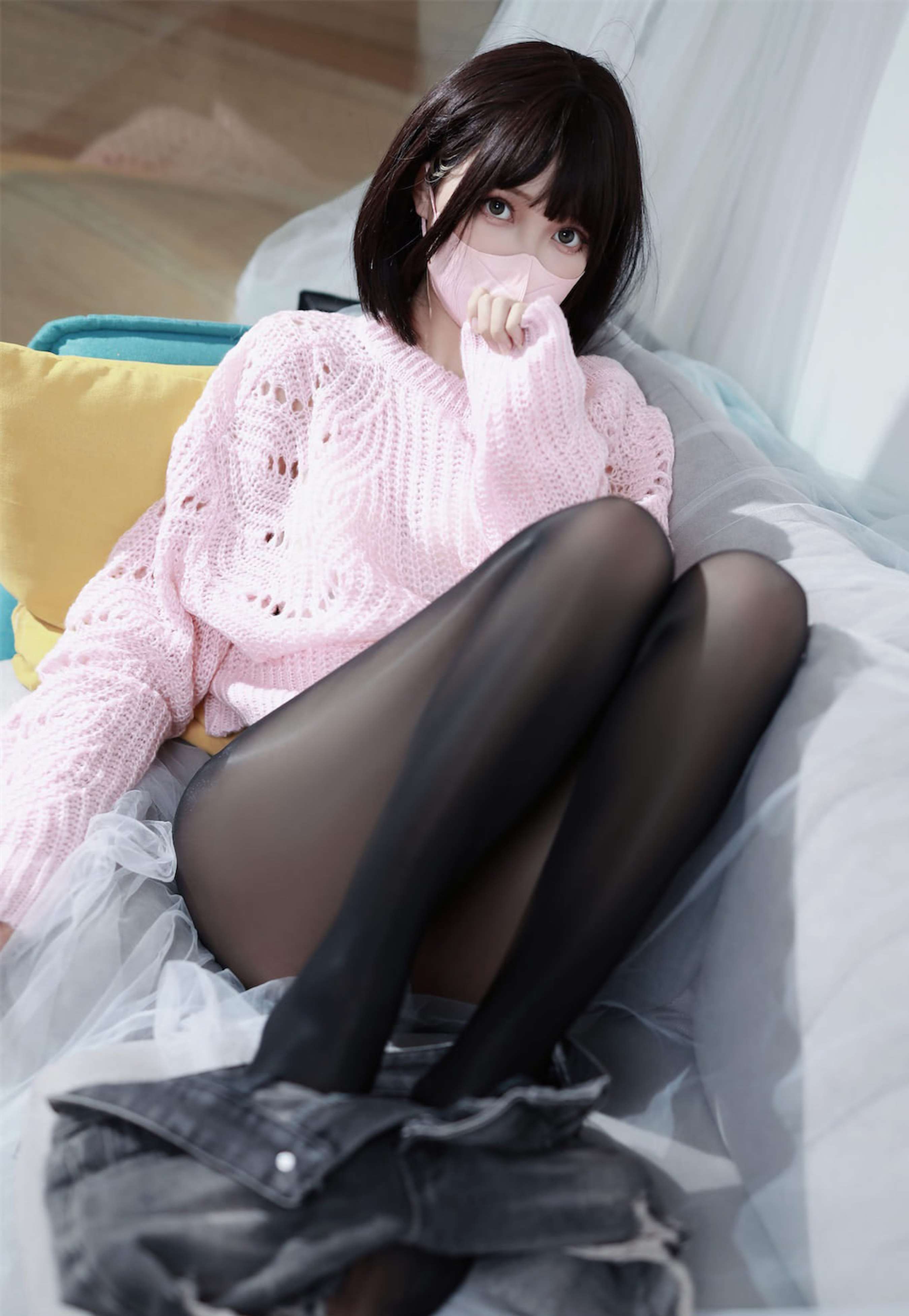 《升玖老师毛衣の黑丝脚丫》作品图