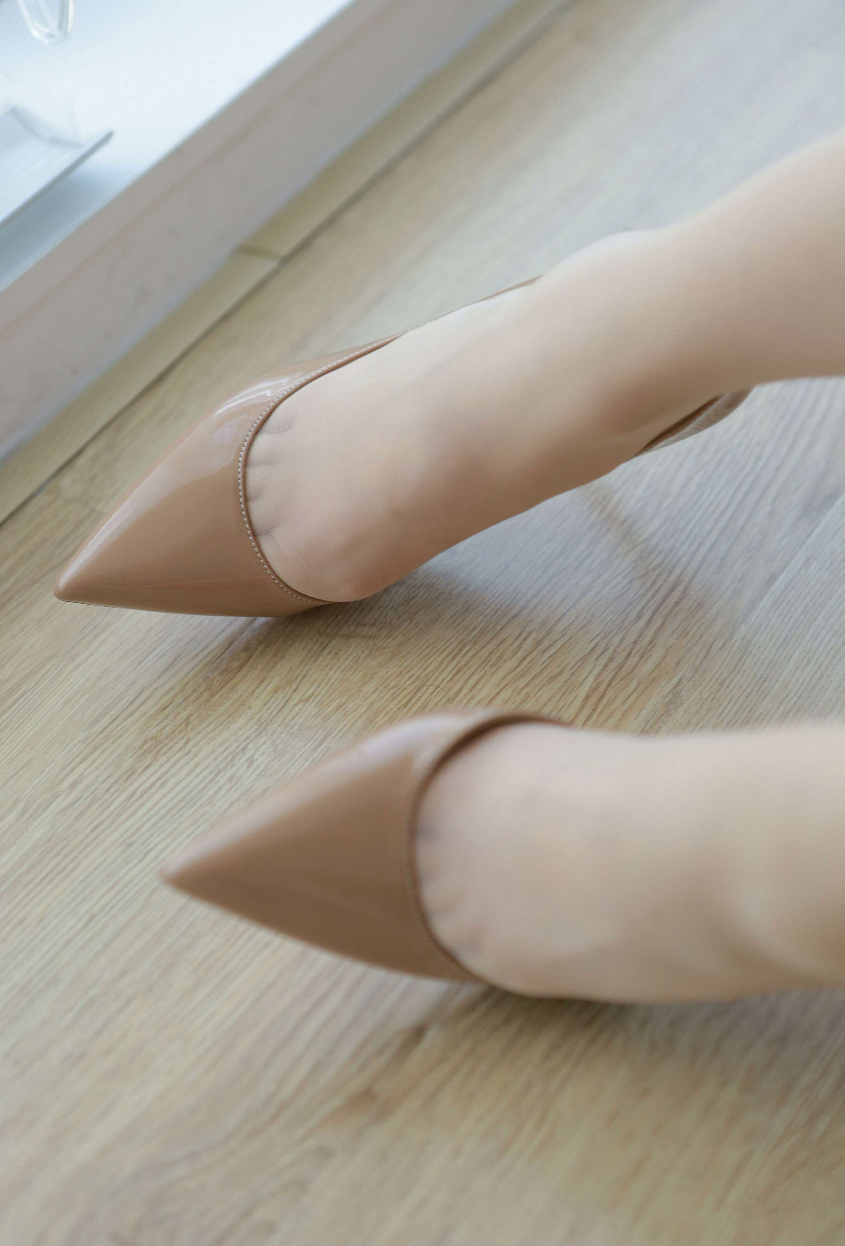 《小婕 蓝衣女神》作品图