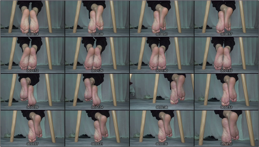 《[视频]可爱小美女燕玲展示36码原味小脚[5V/2.19GB]》作品图