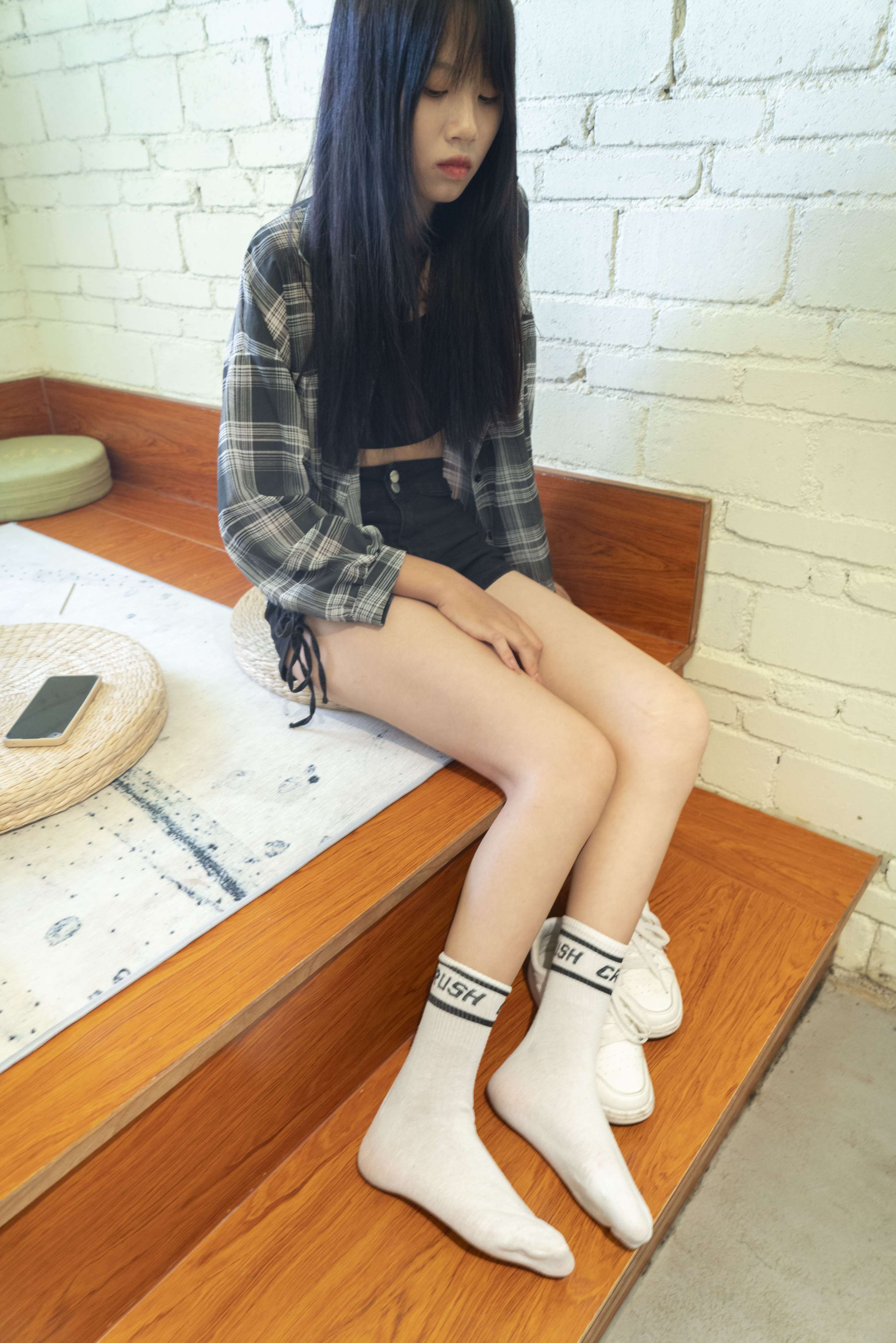 《少女丝丝换上肉丝诱惑着你》作品图