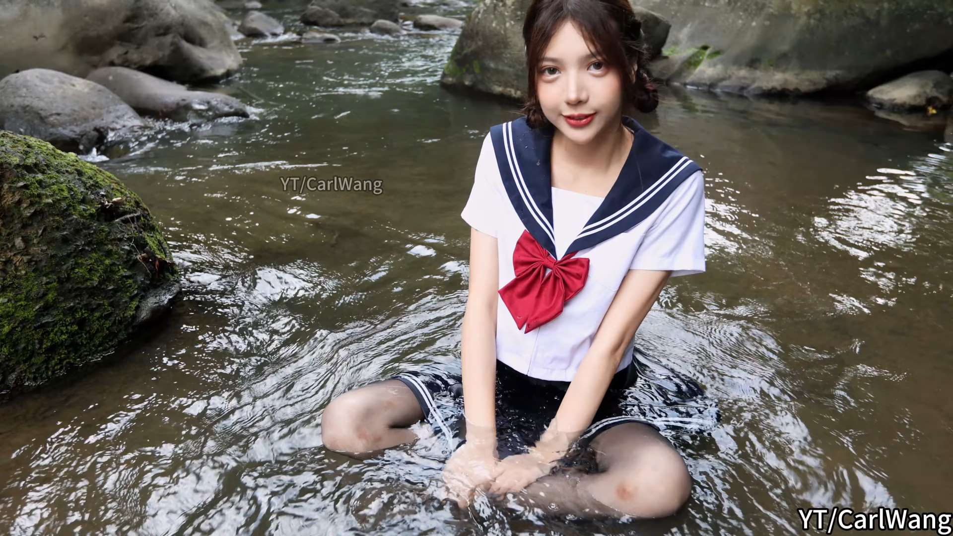 《[视频] 夏天就是要跟学妹來溪边玩水呀》作品图