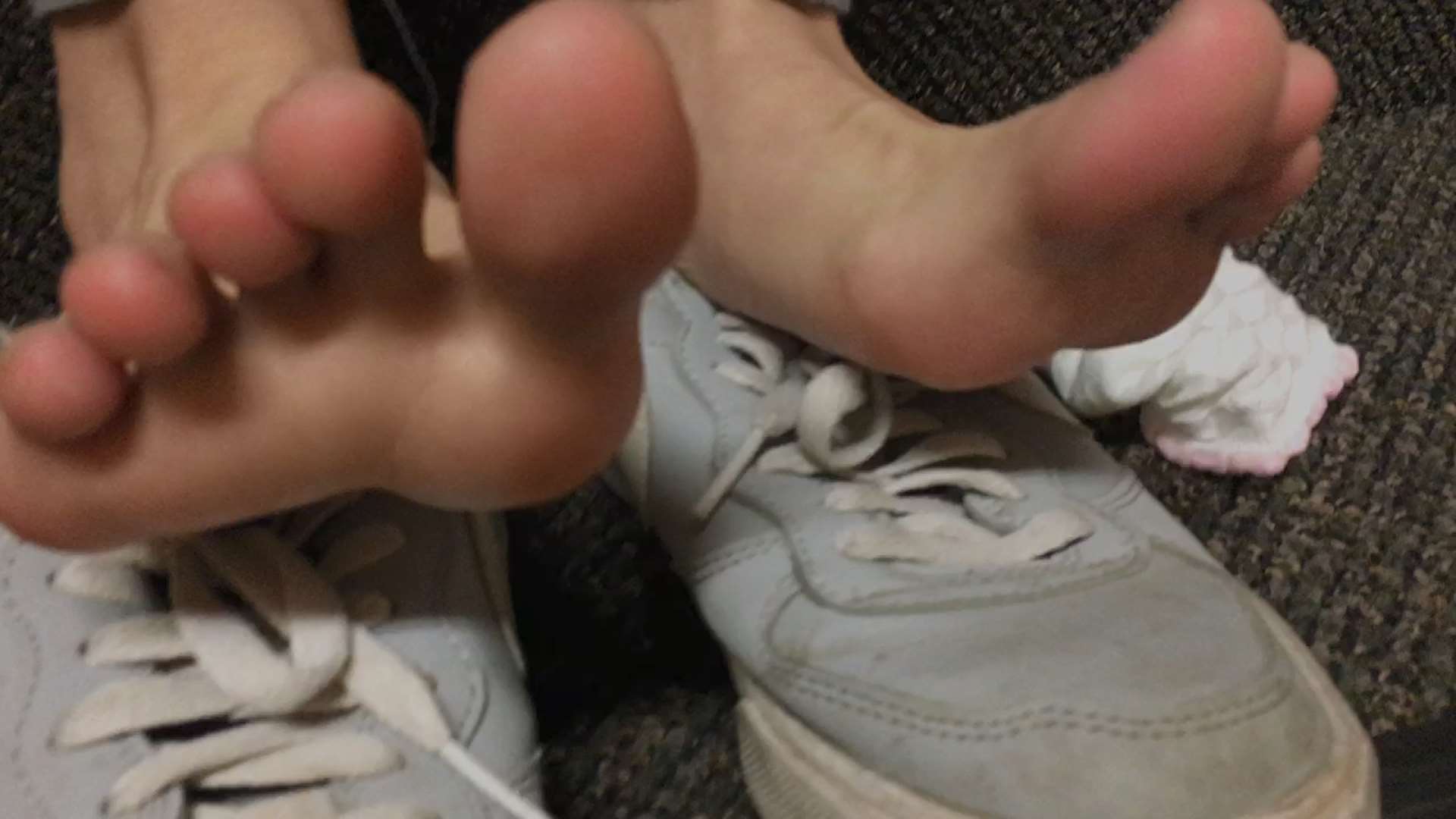 《[视频]miaotutu棉袜旅游鞋》作品图