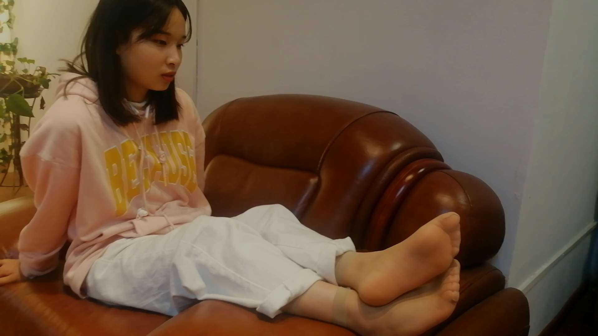 《[视频]-学姐沙发展短丝脚丫》作品图