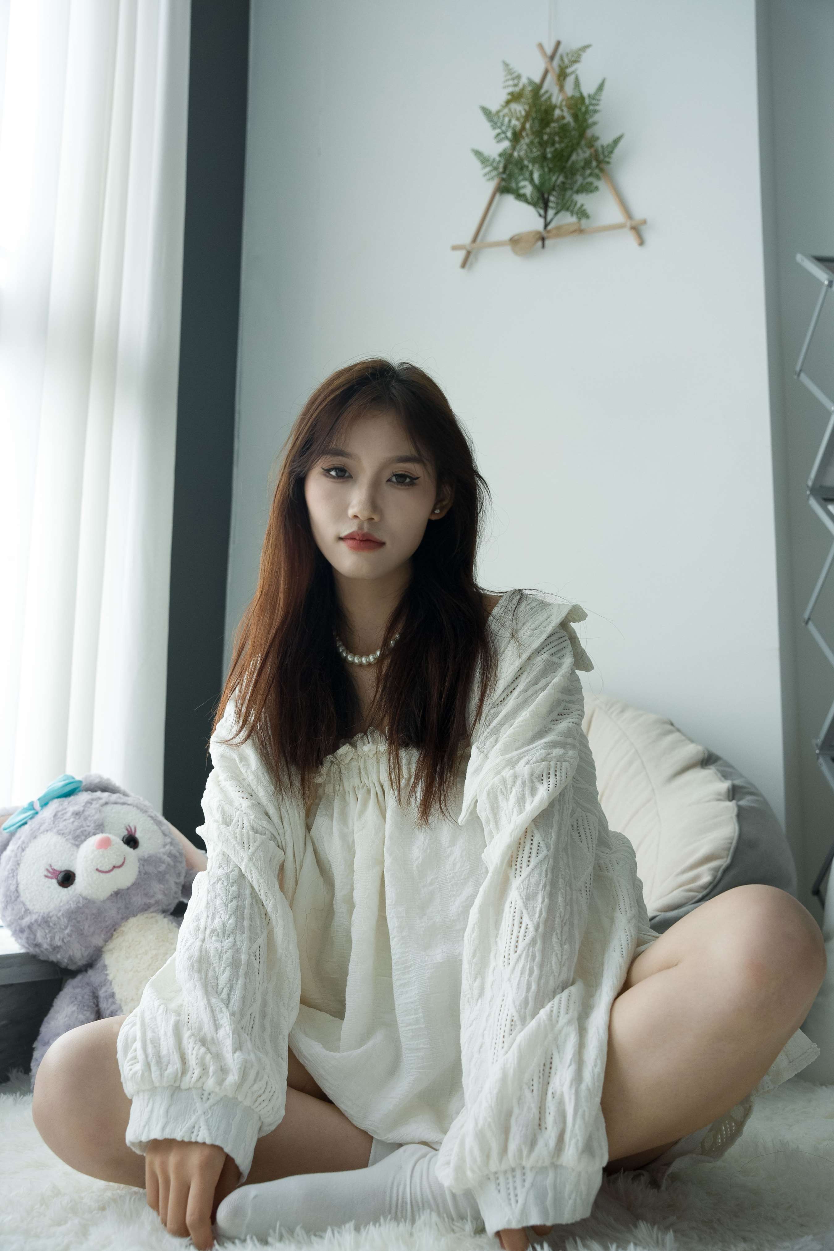 《虹虹白棉袜の裸足脚丫》作品图