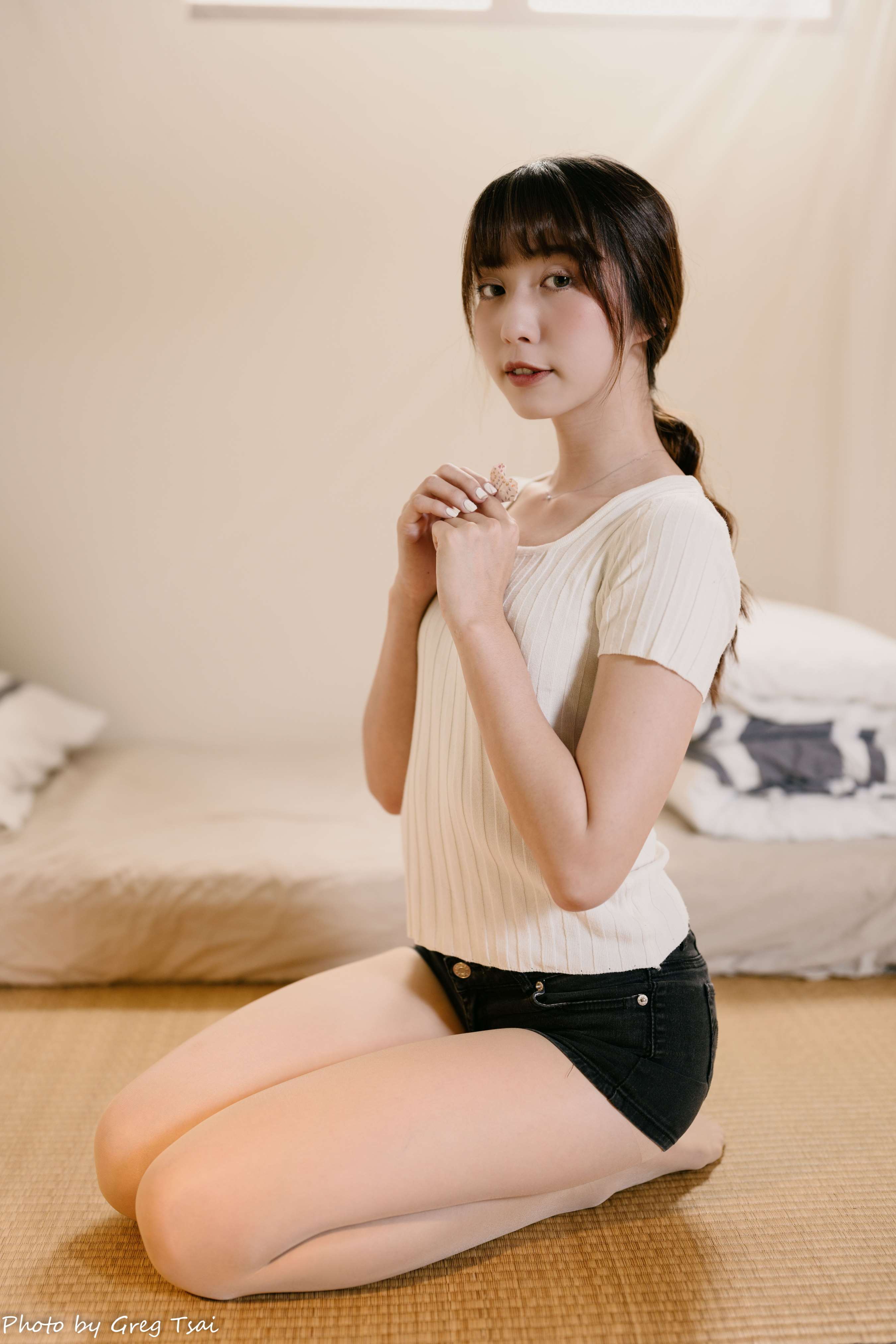 《龙龙 - 居家肉丝》作品图