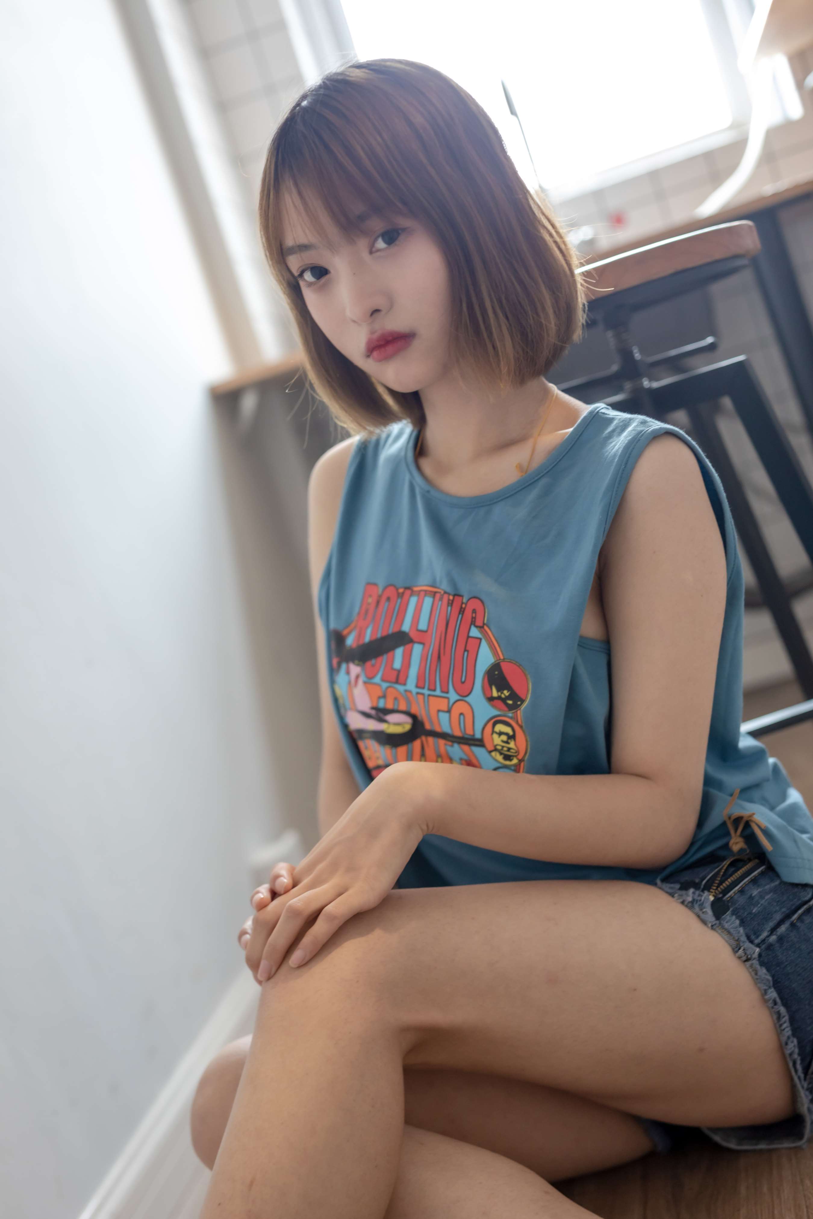 《茜茜嫩足玩酸奶》作品图