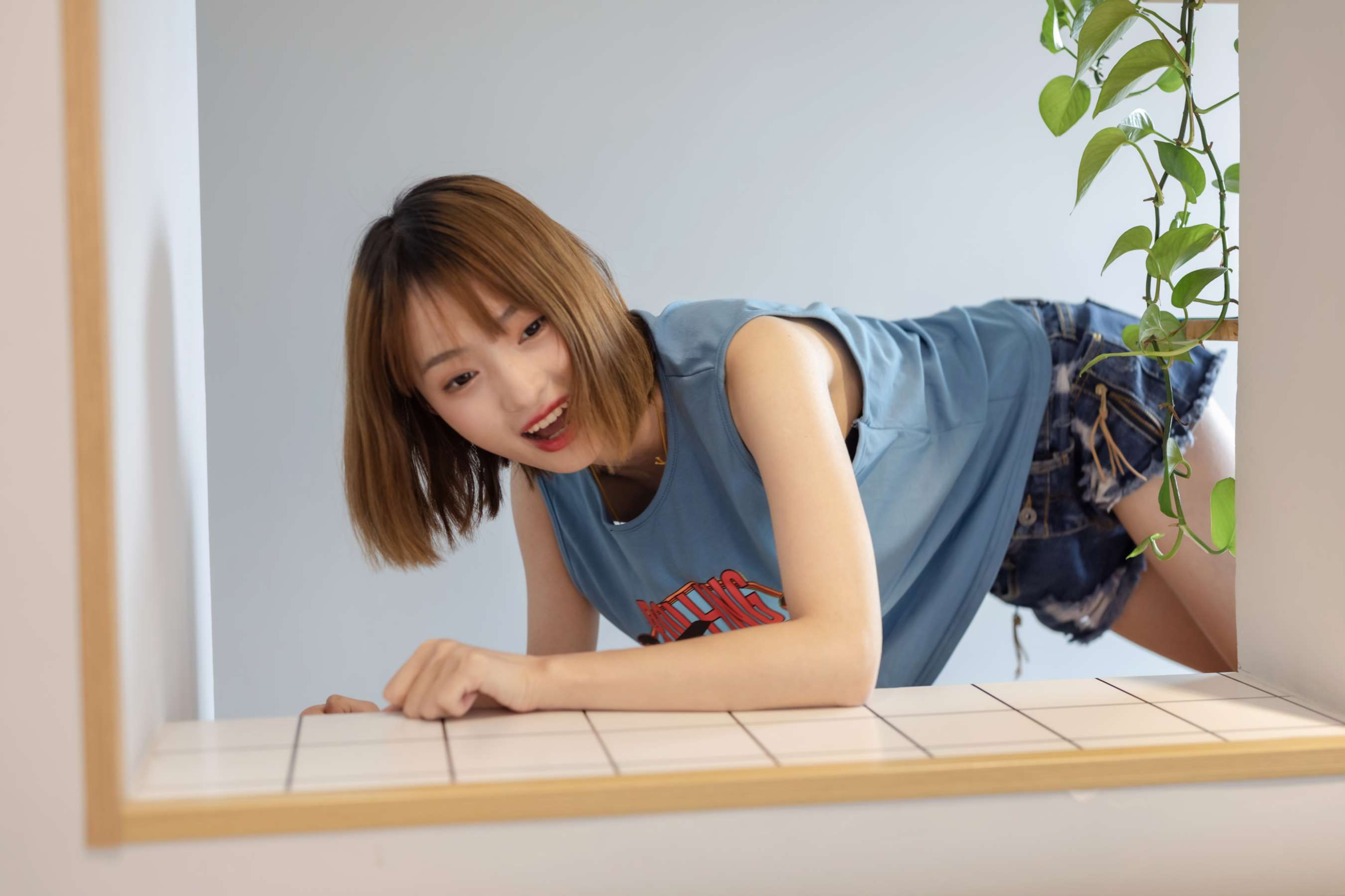 《茜茜嫩足玩酸奶》作品图