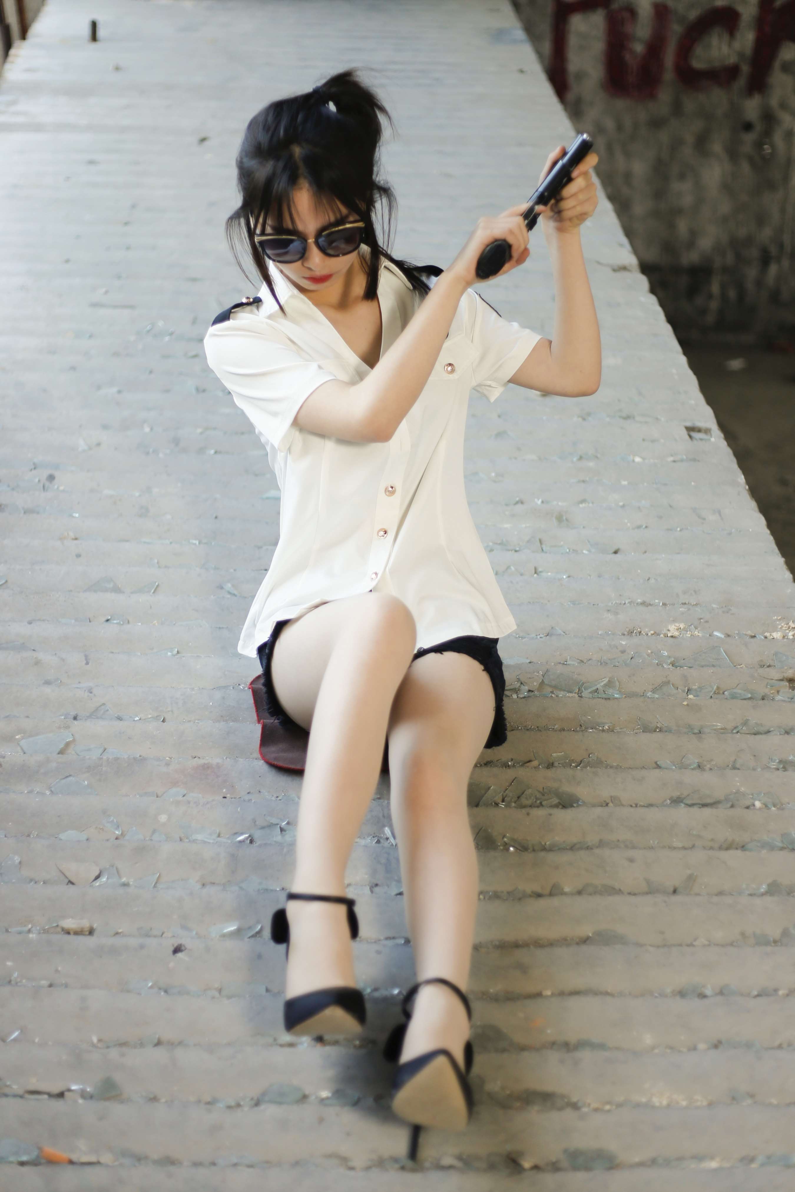 《小仙-怎么不好好穿鞋》作品图