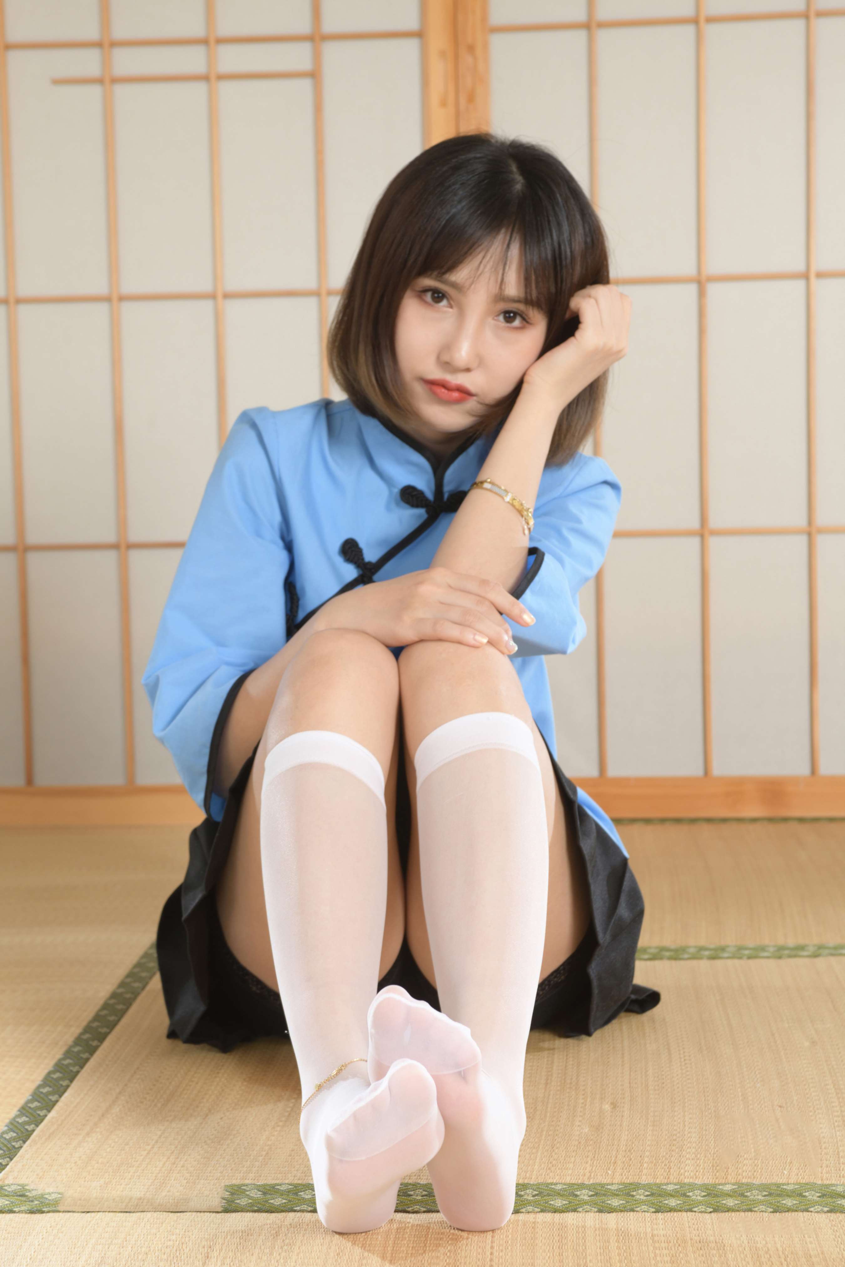 《小爽脱白丝涂润滑剂》作品图