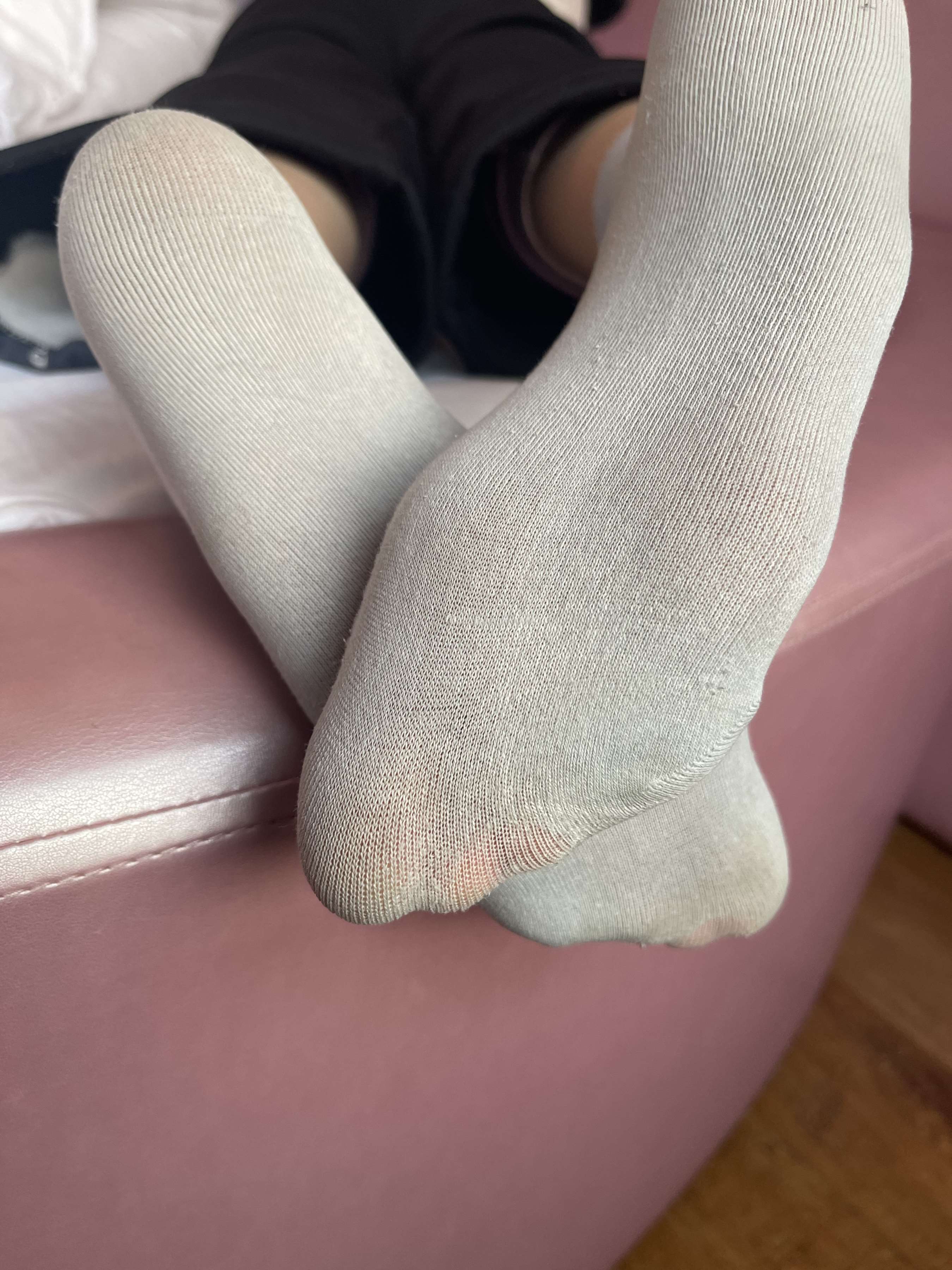 《少女的棉袜脚丫》作品图