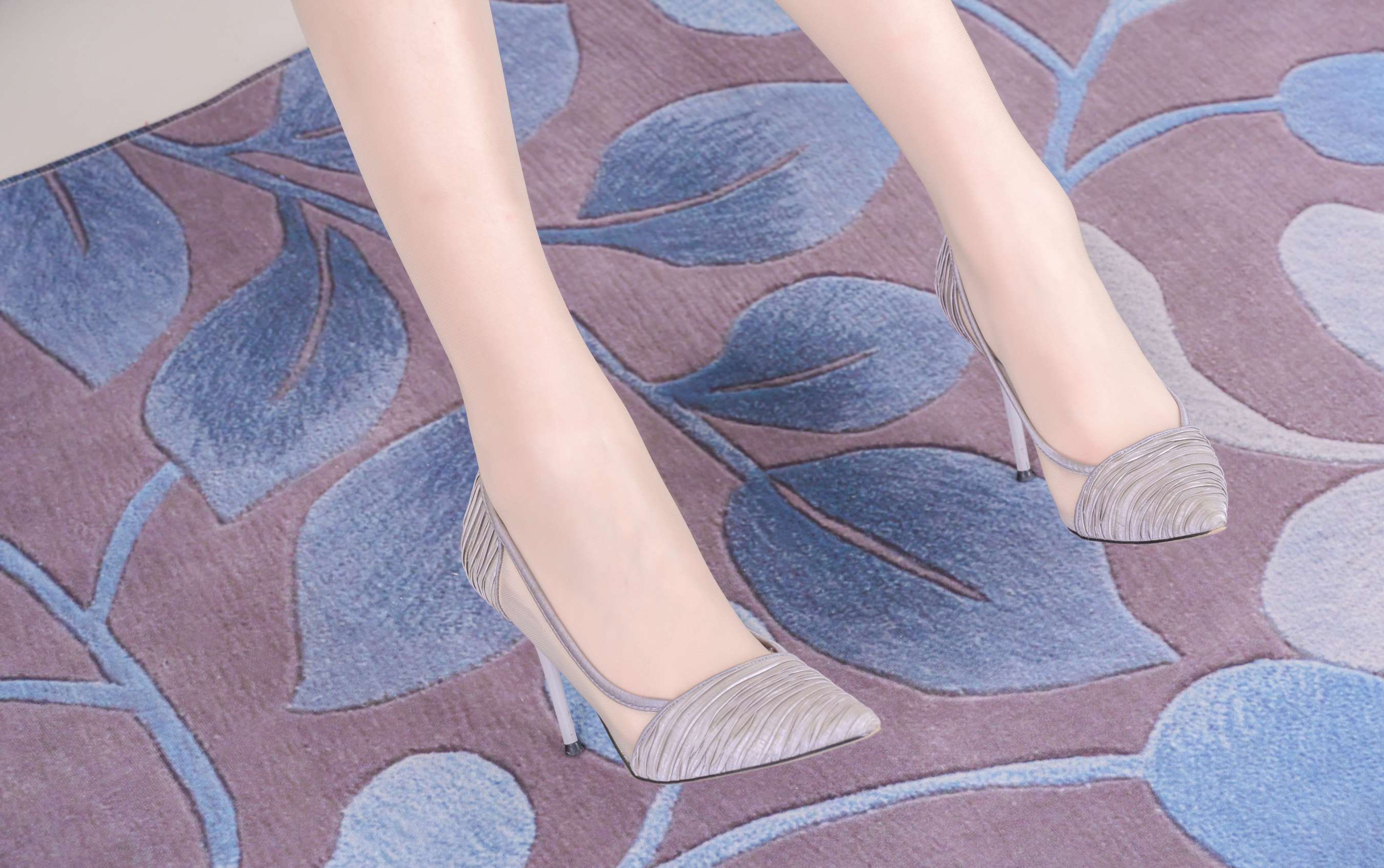 《素素的肉丝脚丫》作品图