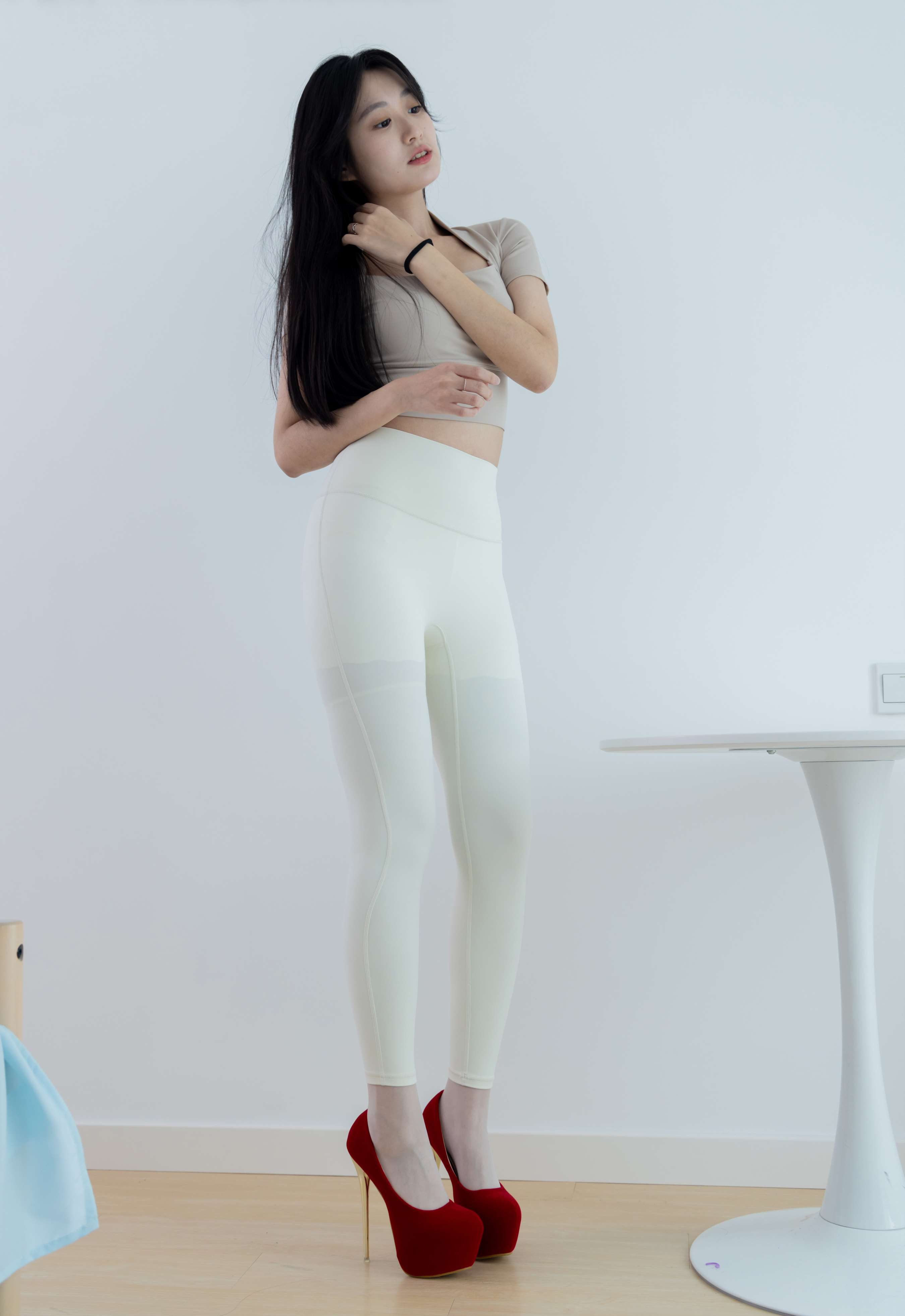 《小敏-阳光和大海》作品图