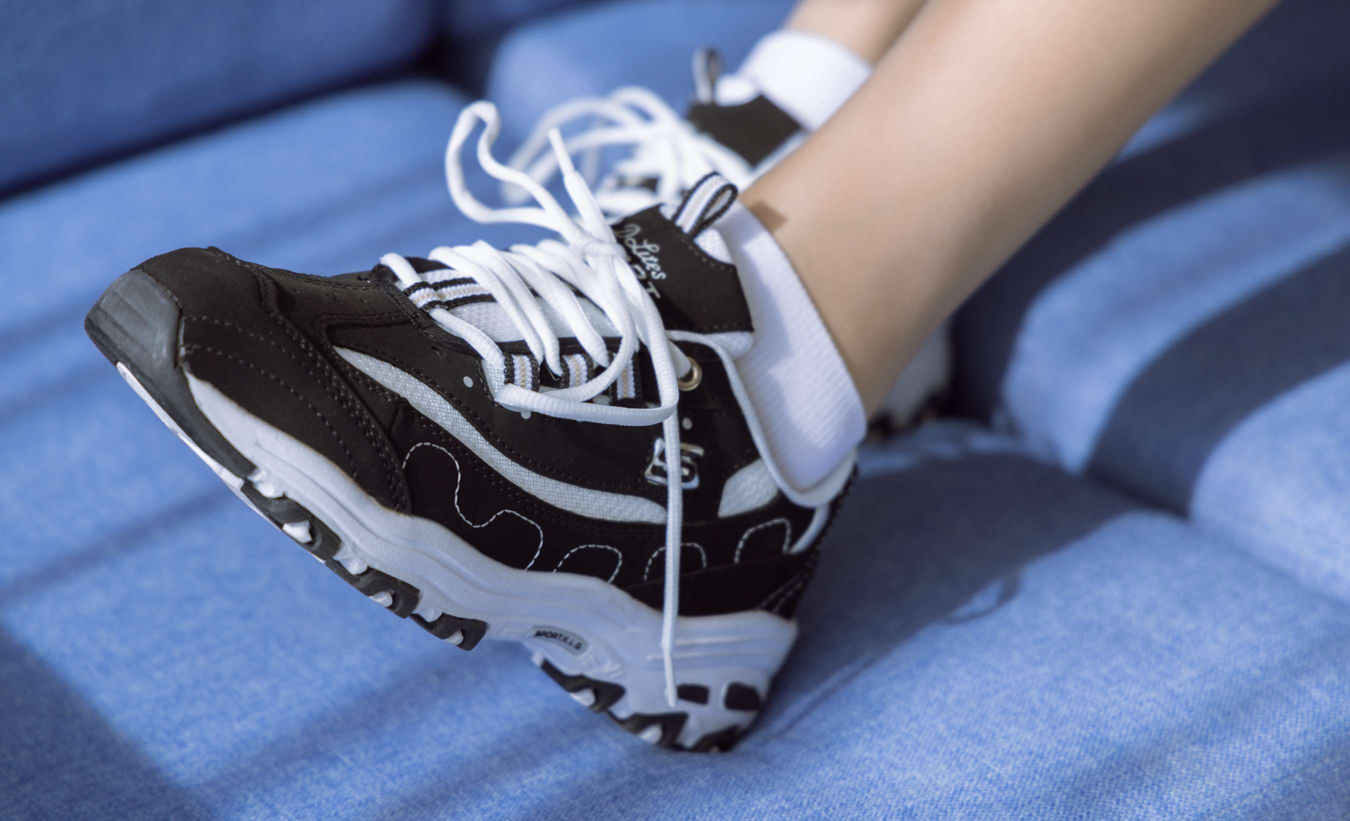 《小甜豆-运动鞋の瑜伽裤裤里丝》作品图