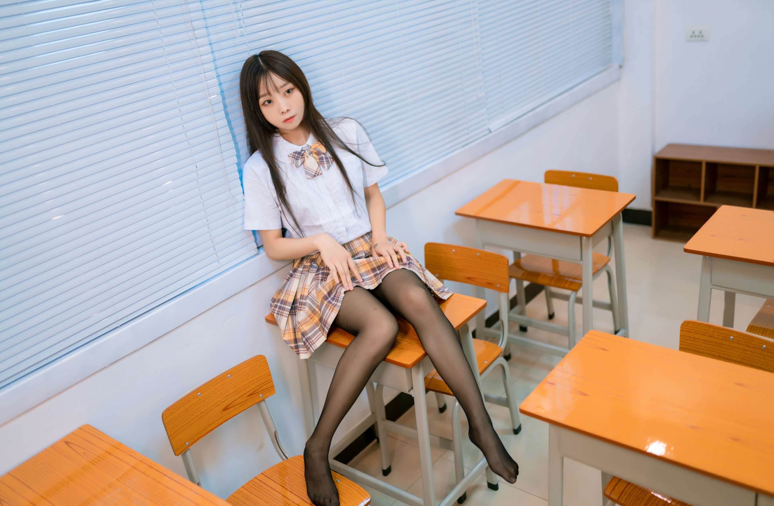 《少女教室JK制服》作品图