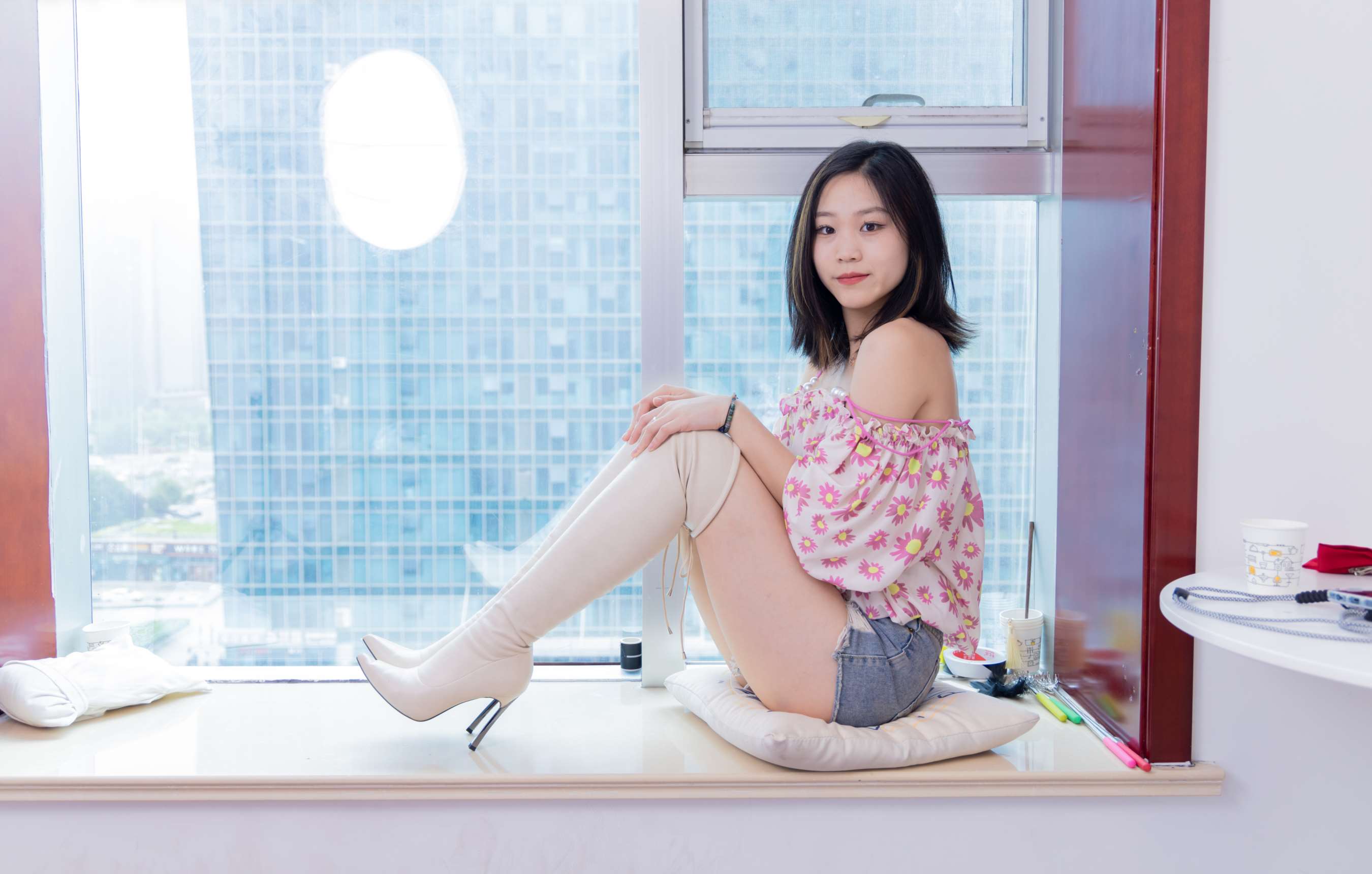 《桃桃-跌近深海里》作品图