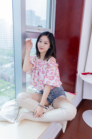 桃桃-跌近深海里