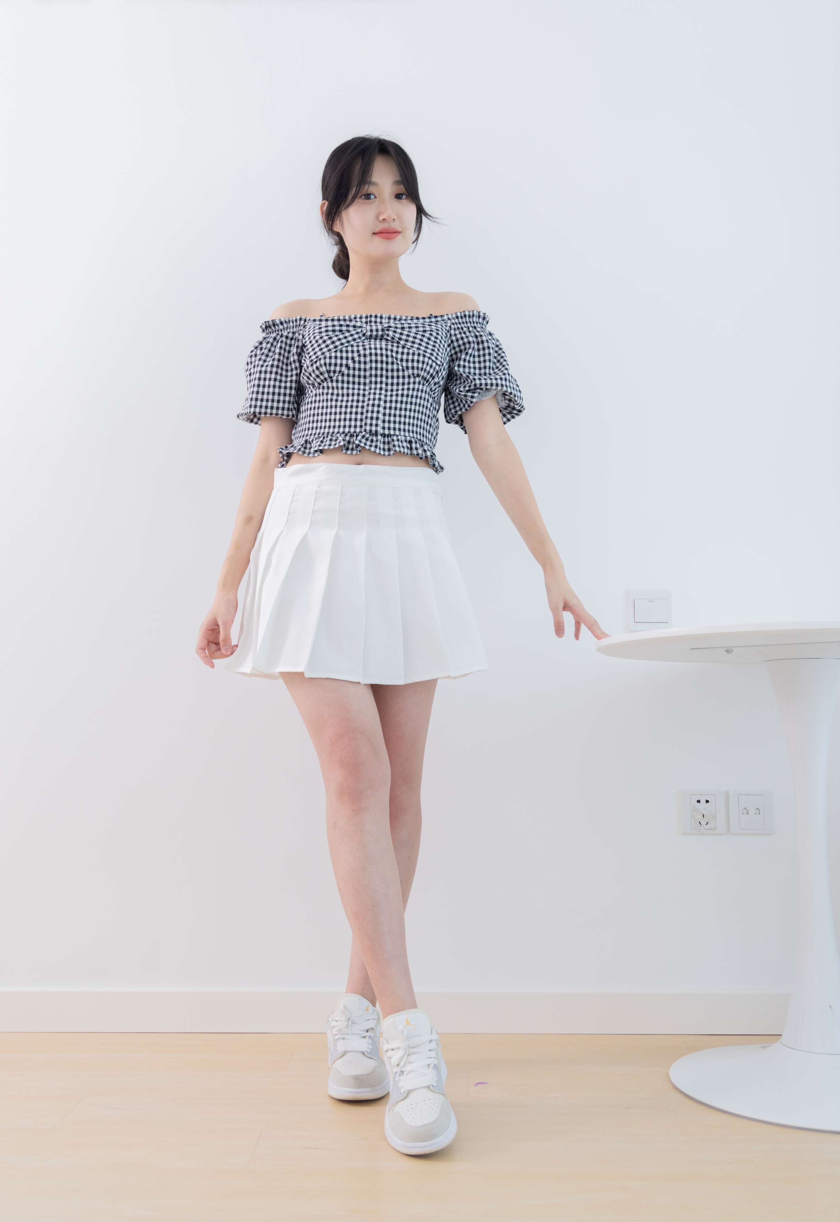 《小敏板鞋の白棉袜脚丫》作品图