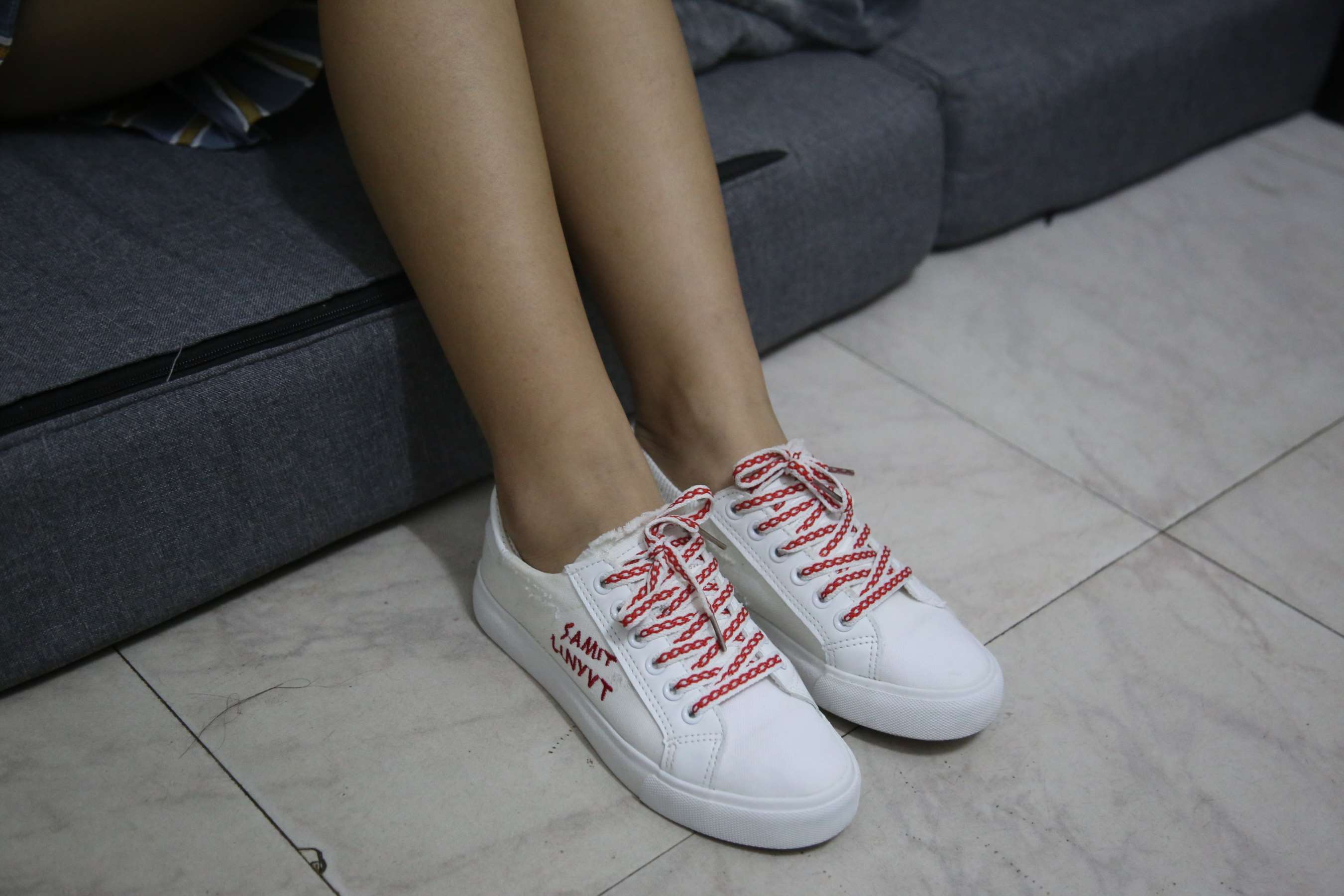 《小姐姐棉袜の船袜脚丫》作品图