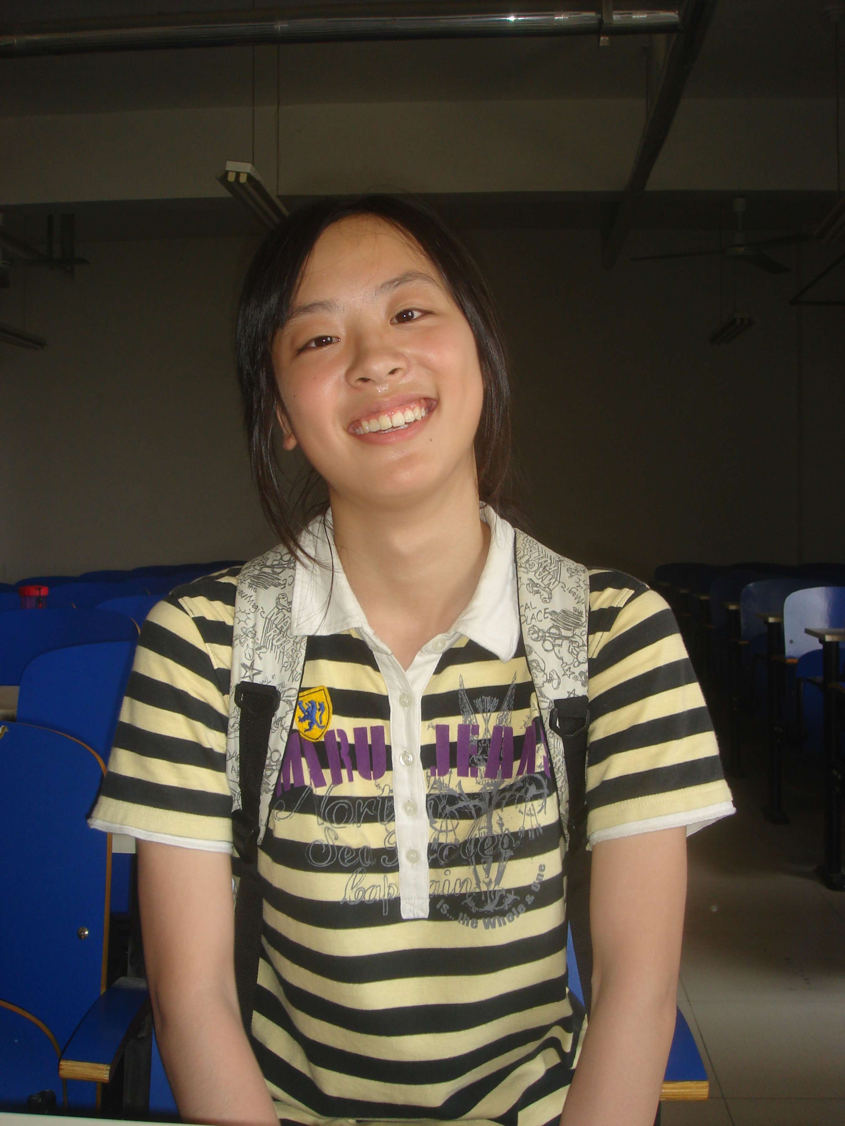 《高三女生刘倩倩》作品图