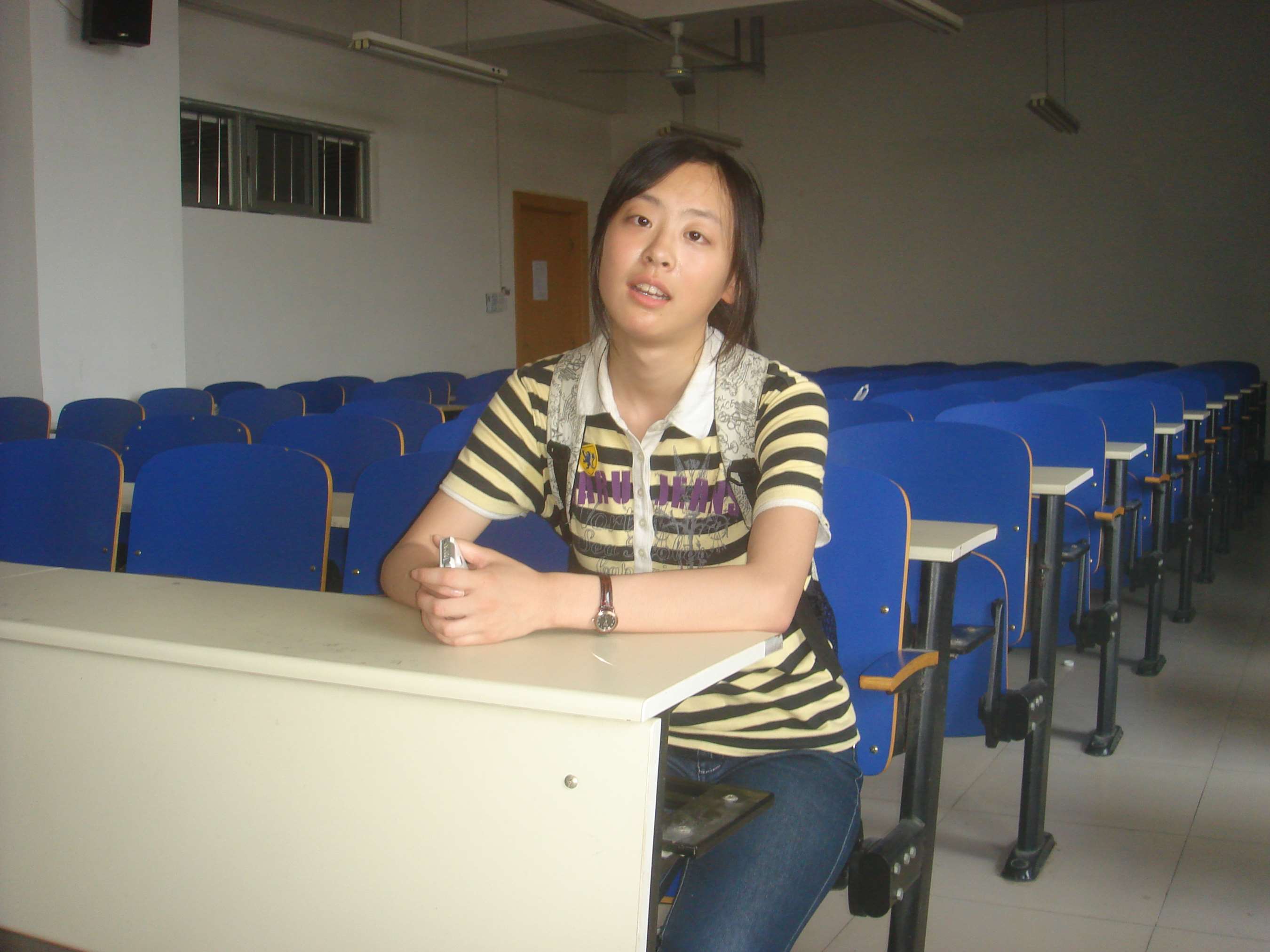 《高三女生刘倩倩》作品图