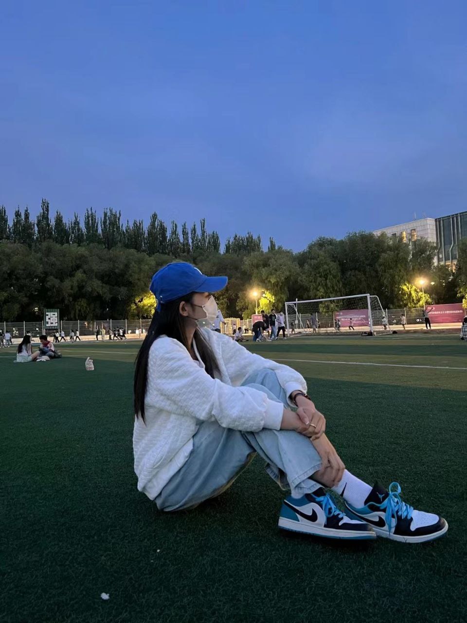 《[视频]套路身高178 43大脚的高三美女》作品图