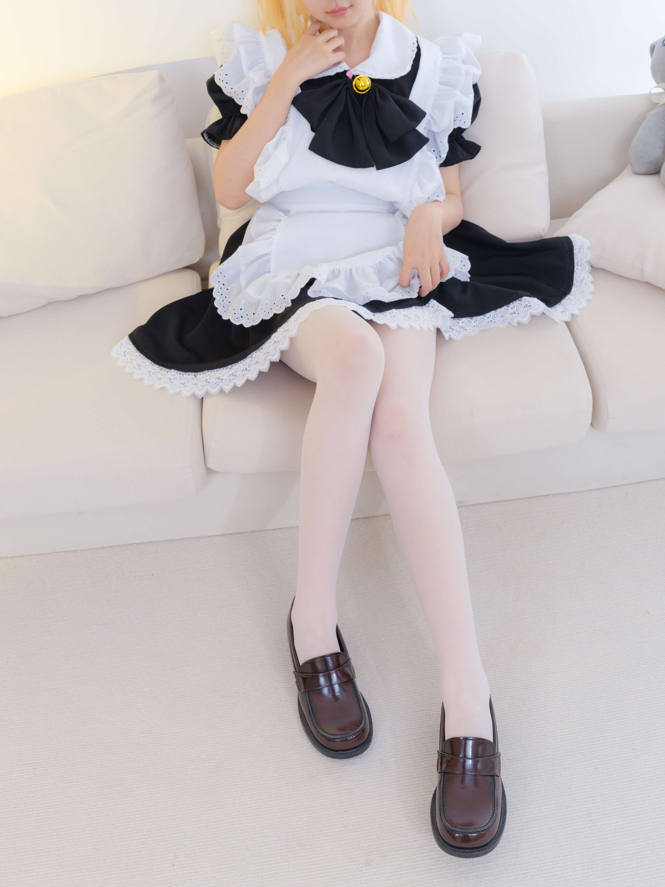 《露露子女仆の白丝脚丫》作品图