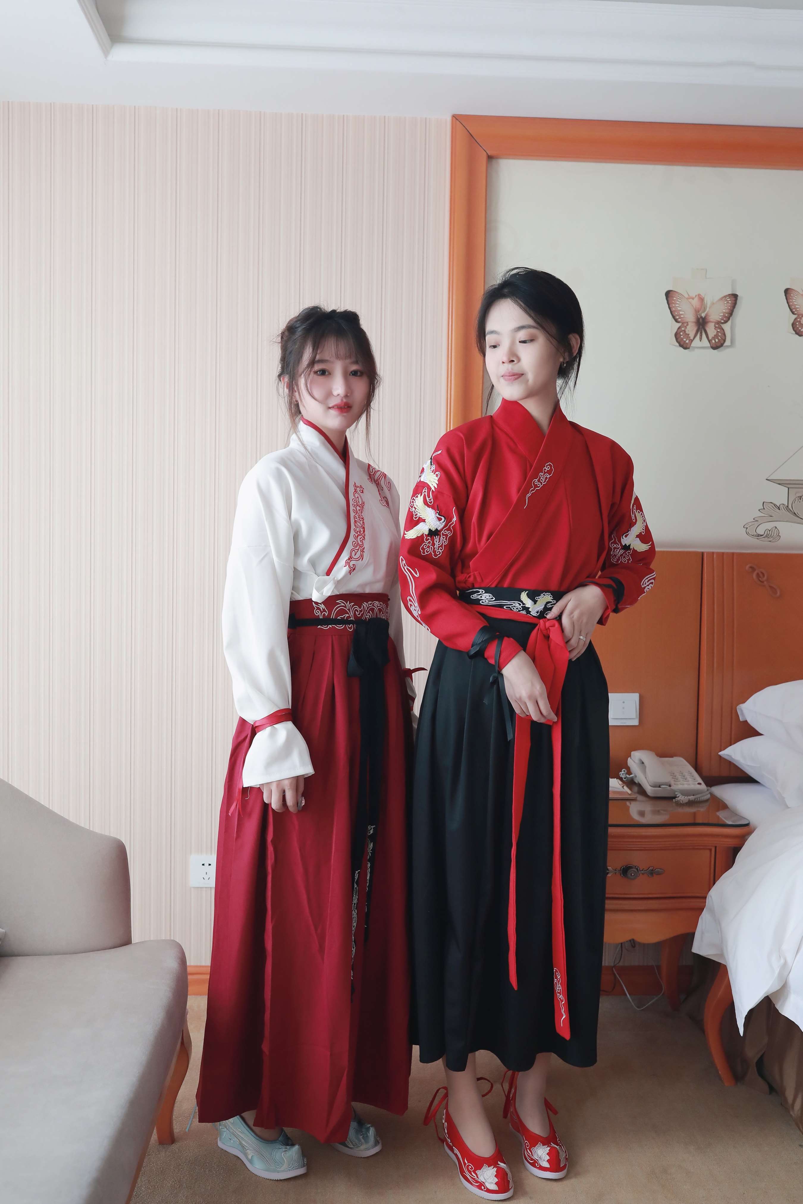 《俩闺蜜的古装丝脚》作品图