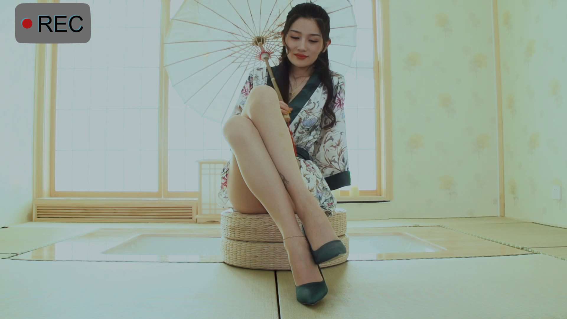 《[视频]-和风物语の伞中情-甜甜》作品图