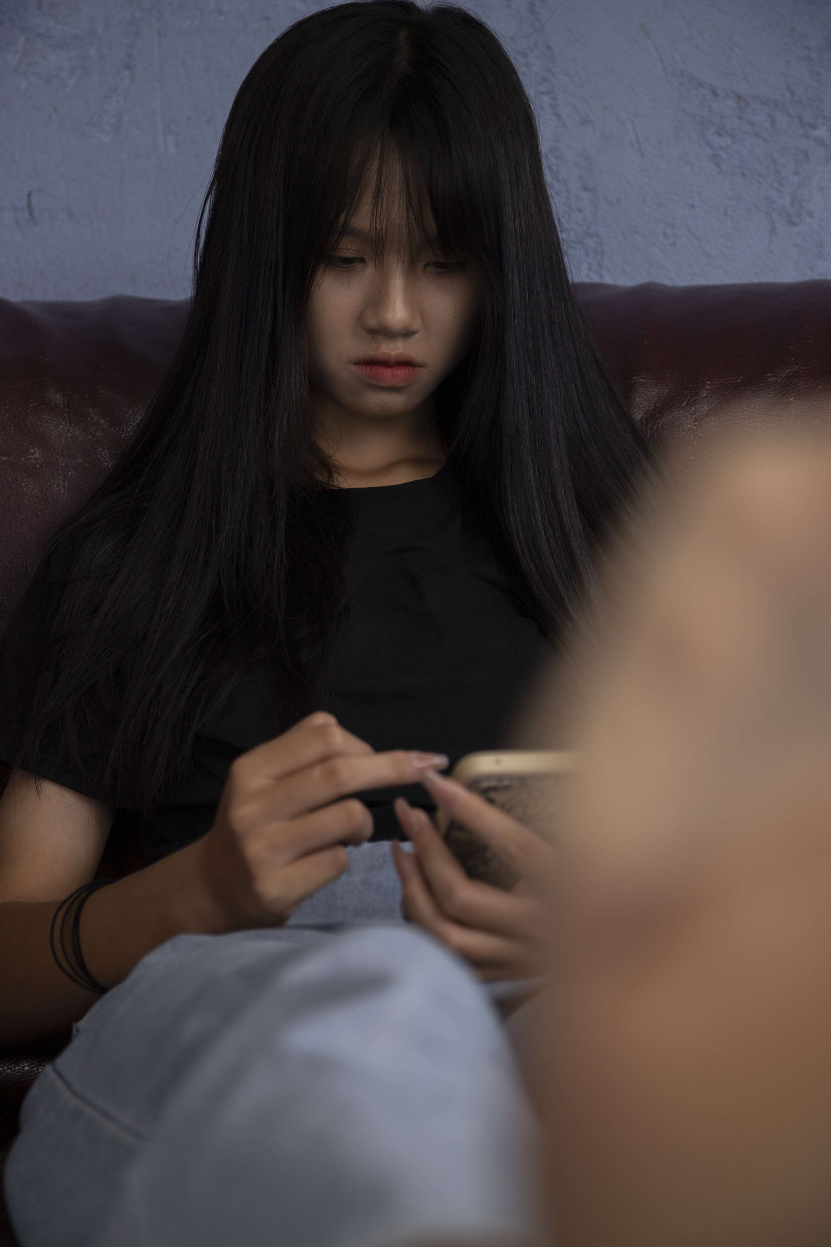 《思薇肉丝脚丫展示，大脚丫丝袜脚真性感》作品图