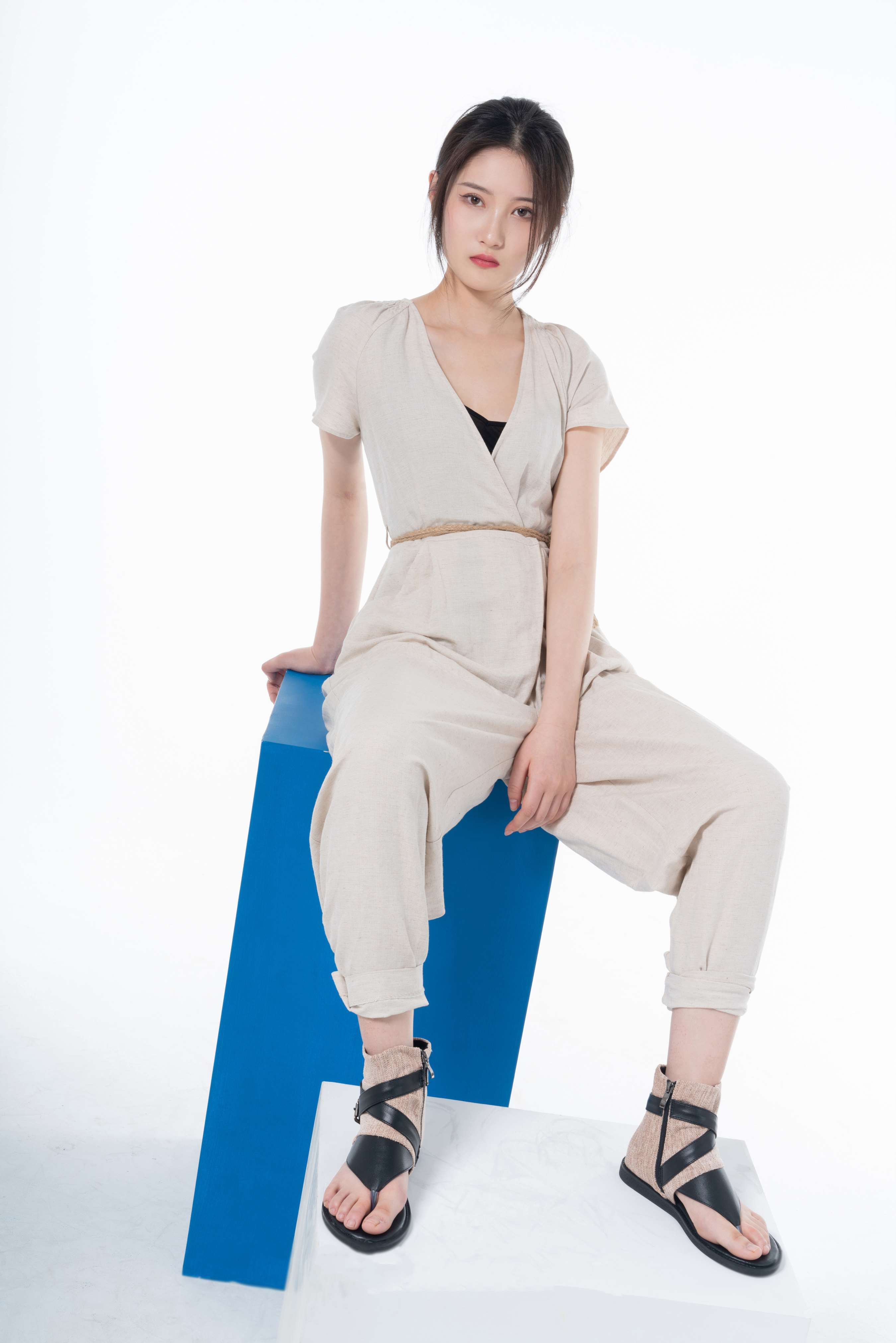 《高冷姐姐》作品图