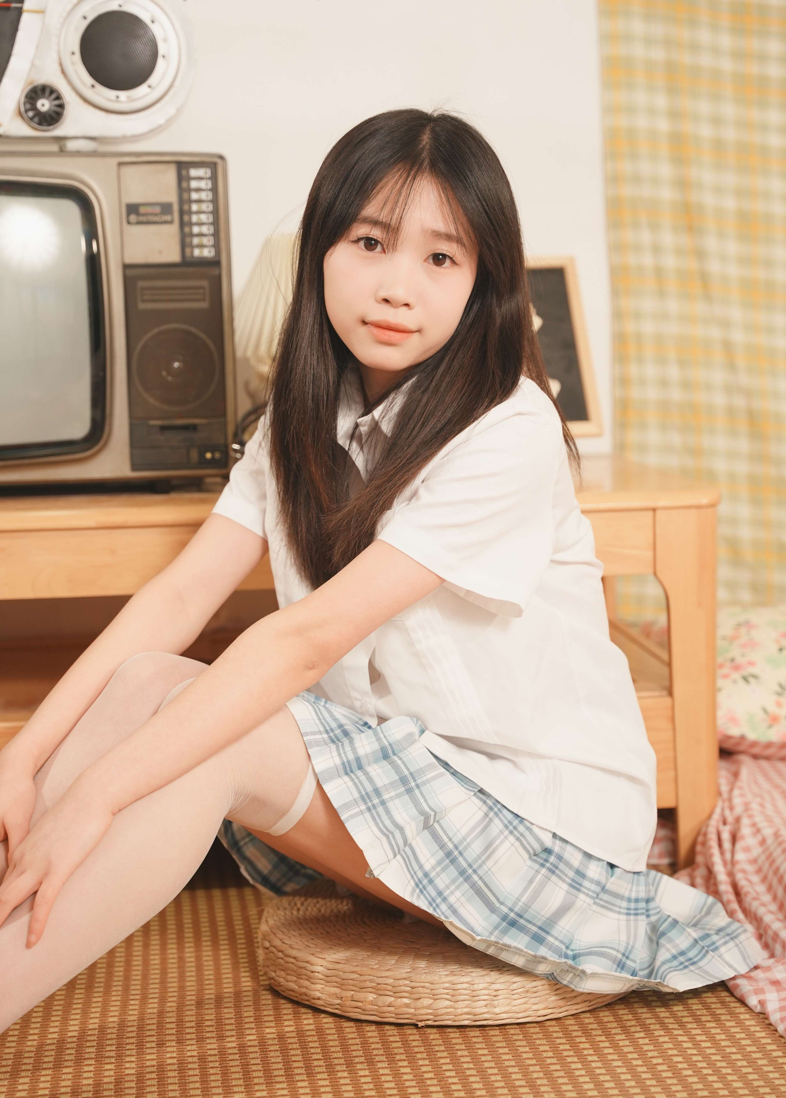 《敏敏-青春就是要拍校服记录啦》作品图