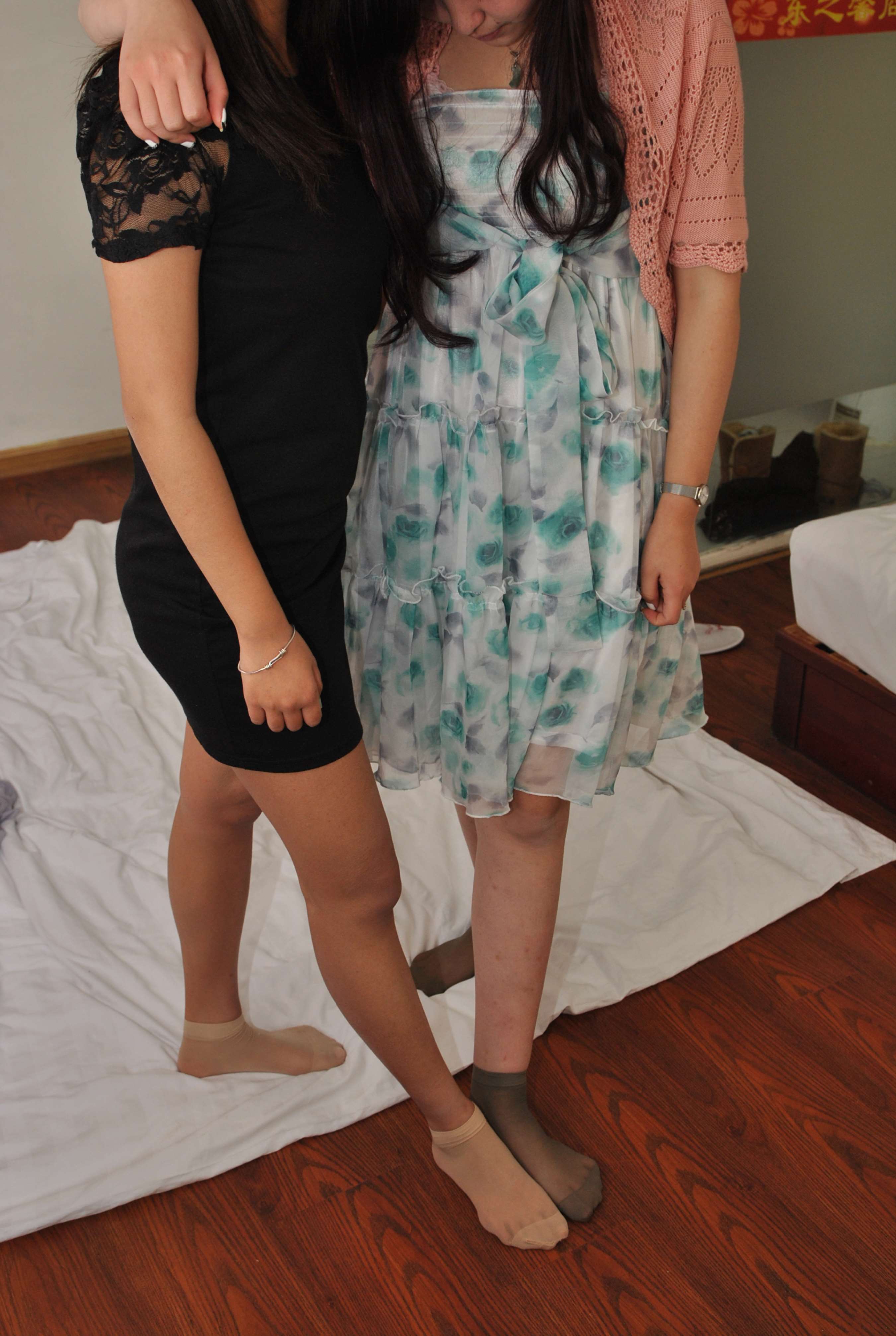 《严严-莉莉-为美而战》作品图