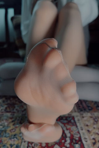 [视频]直播女神颜颜肉丝足第四部