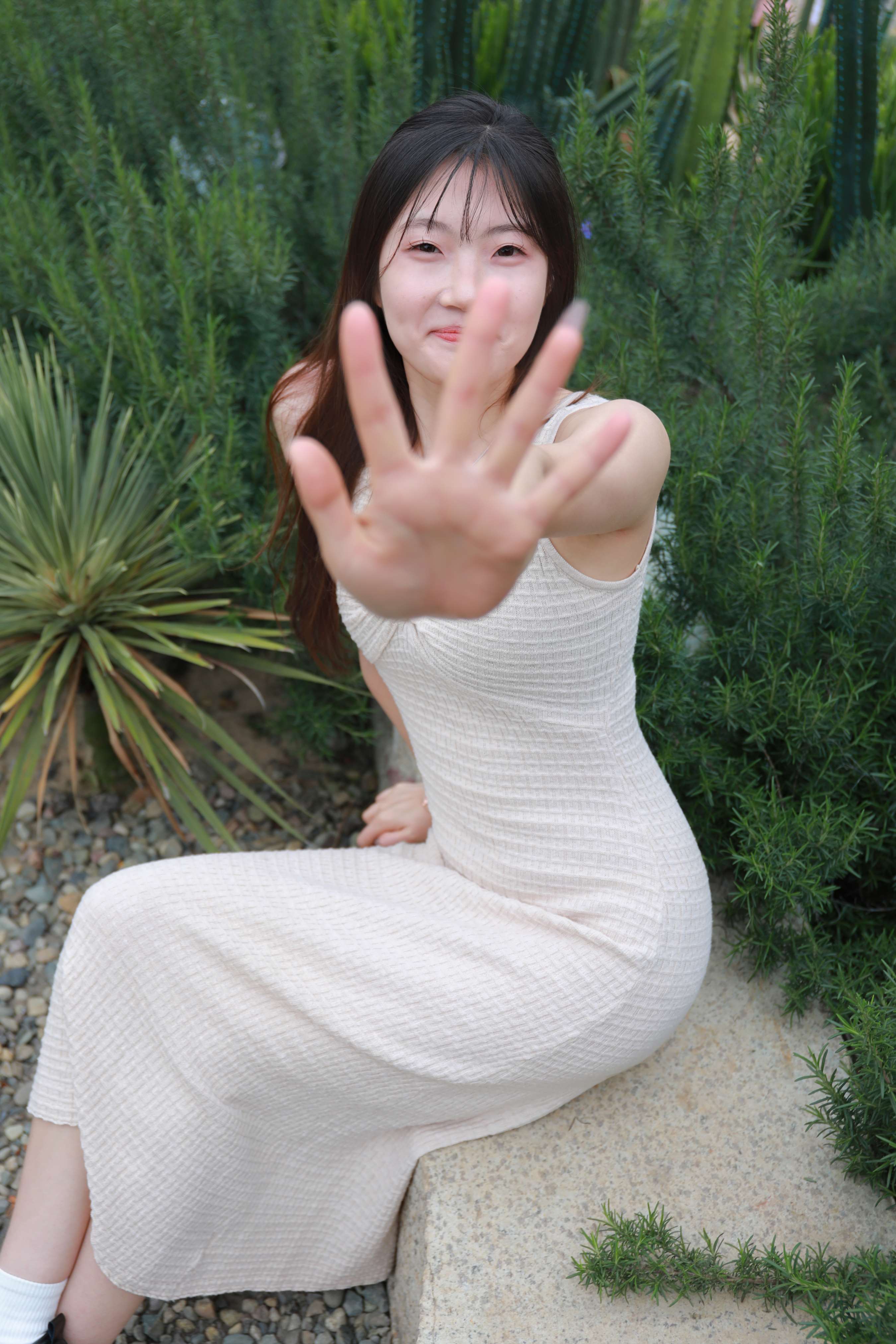 《小天皮鞋の白棉袜》作品图