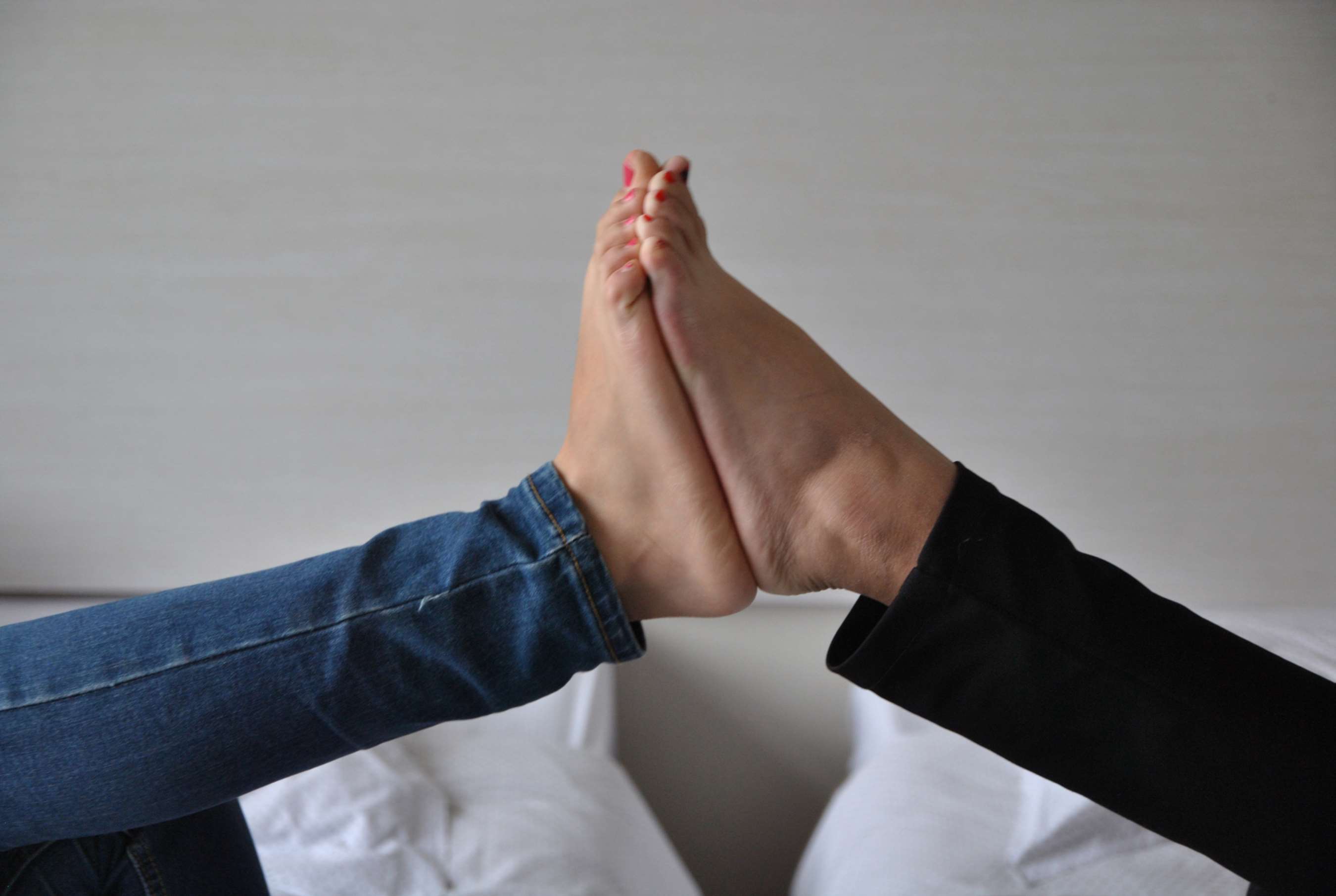 《压制脚力的斗法》作品图