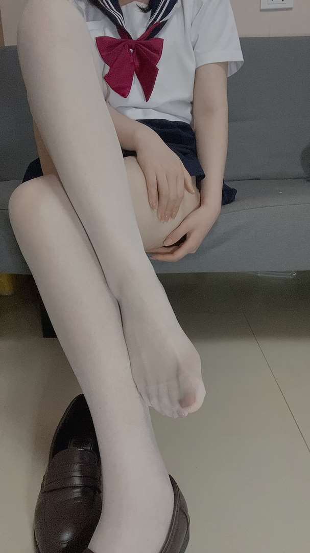 《[视频]直播女神@沐儿JKの白丝足》作品图