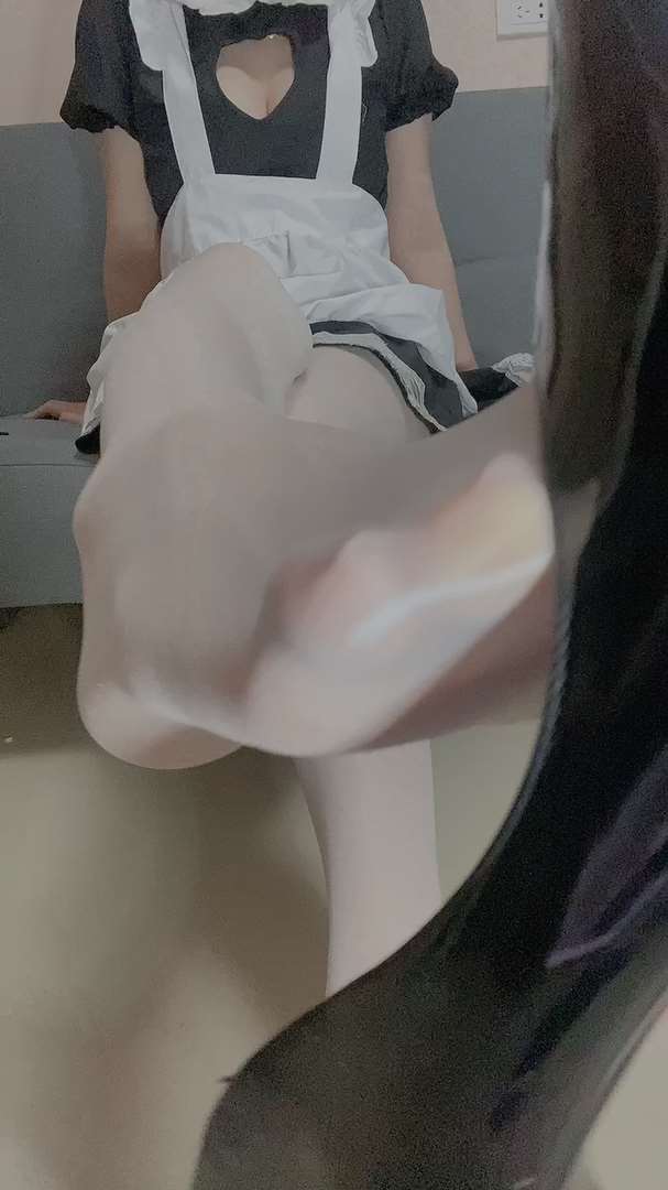 《[视频]直播女神@沐儿女仆装》作品图