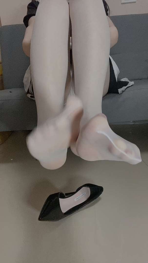 《[视频]直播女神@沐儿女仆装》作品图