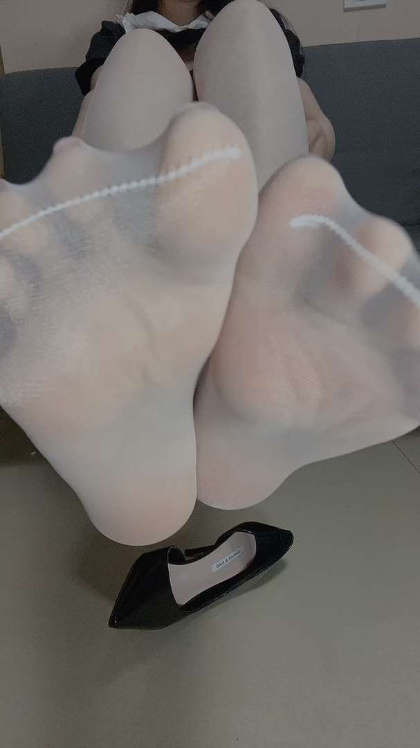 《[视频]直播女神@沐儿女仆装》作品图