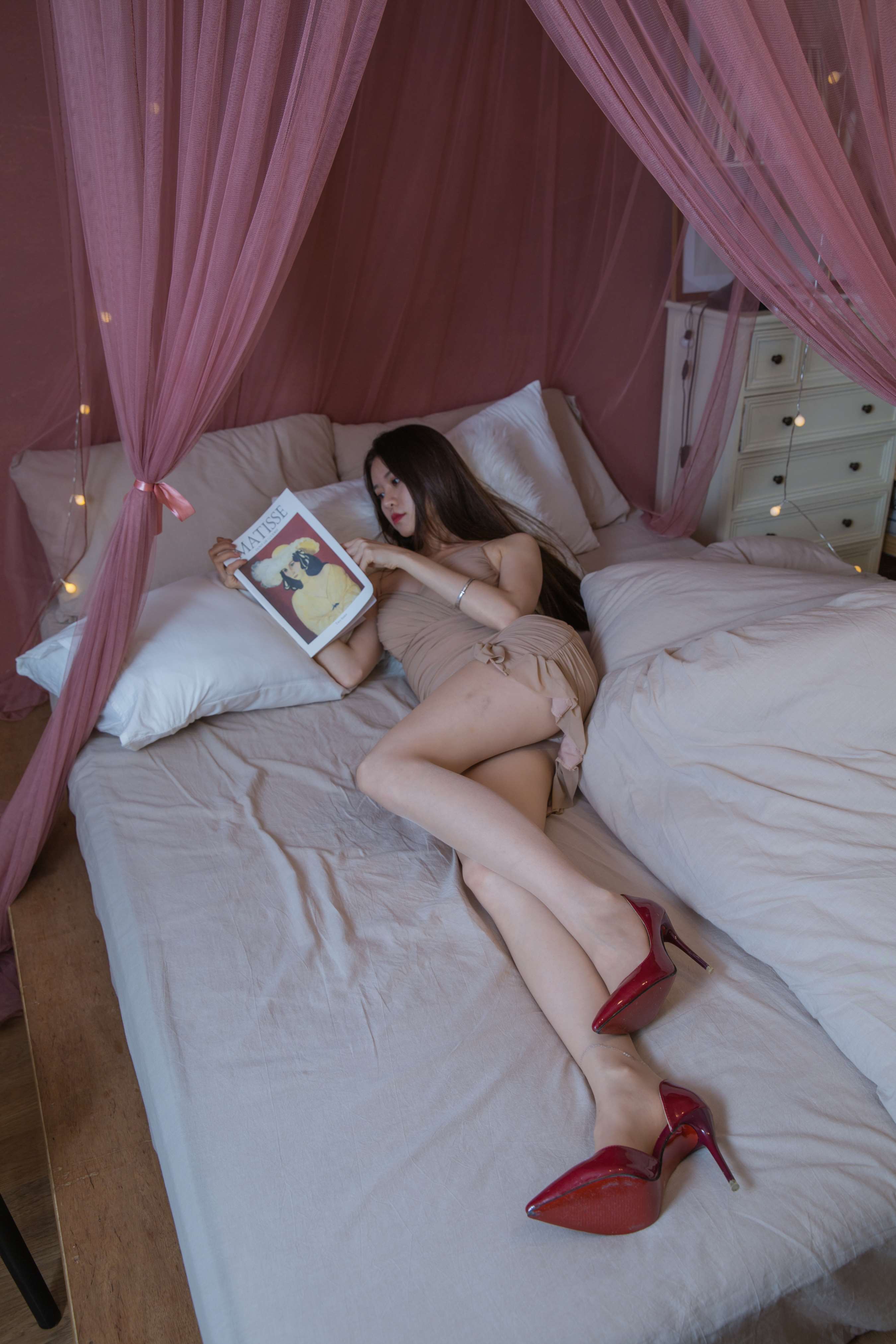 《Sia 性感蜜腿》作品图