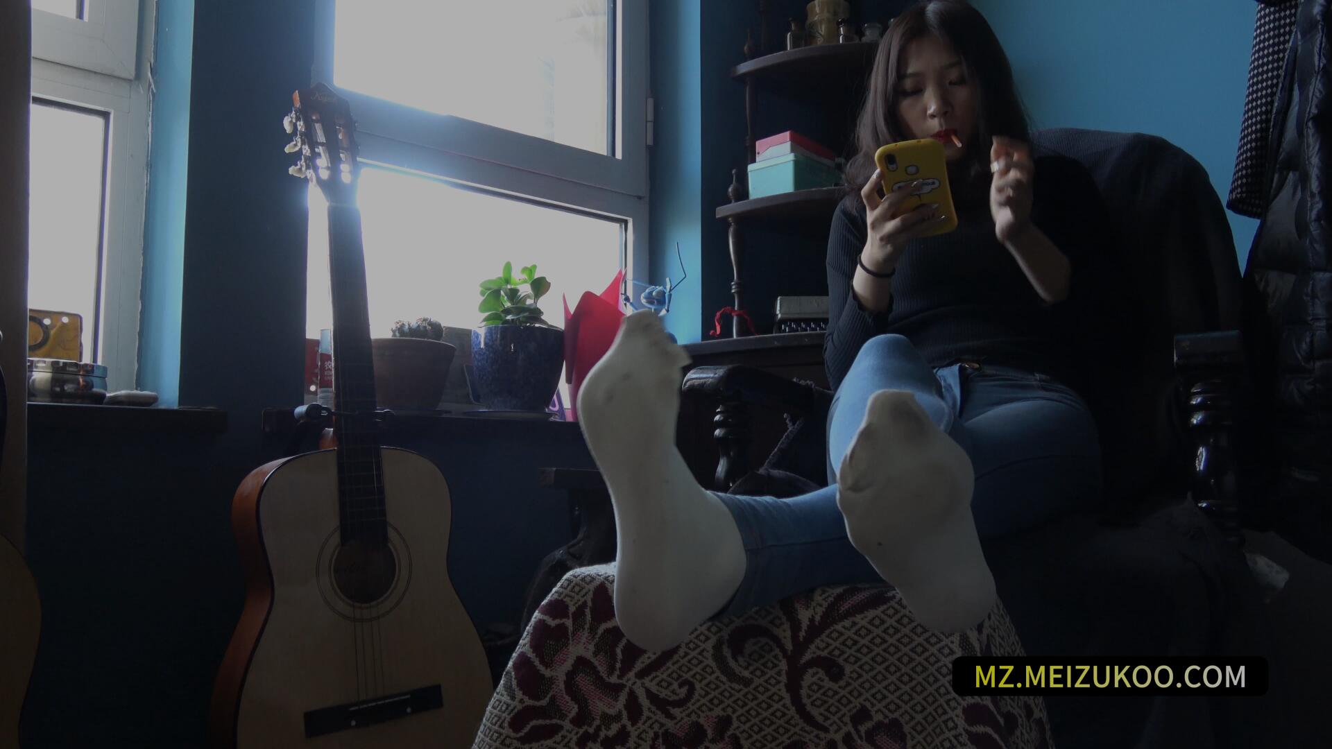 《[寄卖视频]-K&M-Jiahui牛仔裤棉袜裸足》作品图