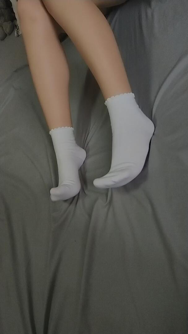 《[视频]妹妹的白丝白袜脚第二套》作品图