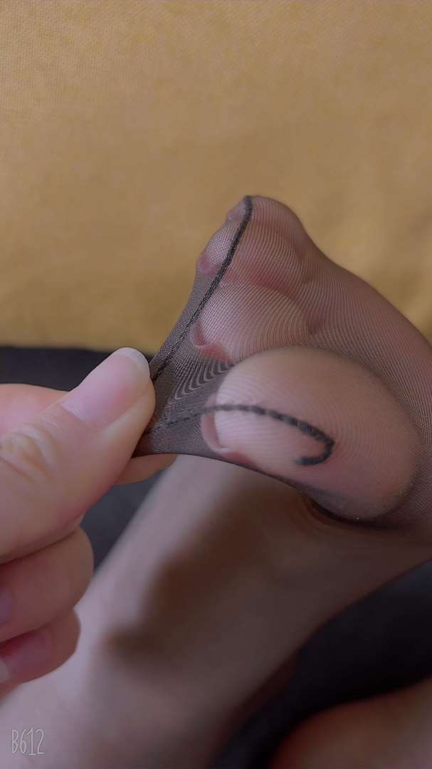 《[视频]直播女神@沐儿扯丝》作品图