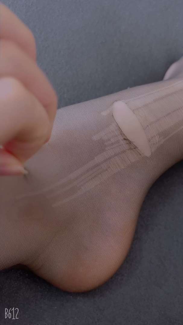 《[视频]直播女神@沐儿扯丝》作品图